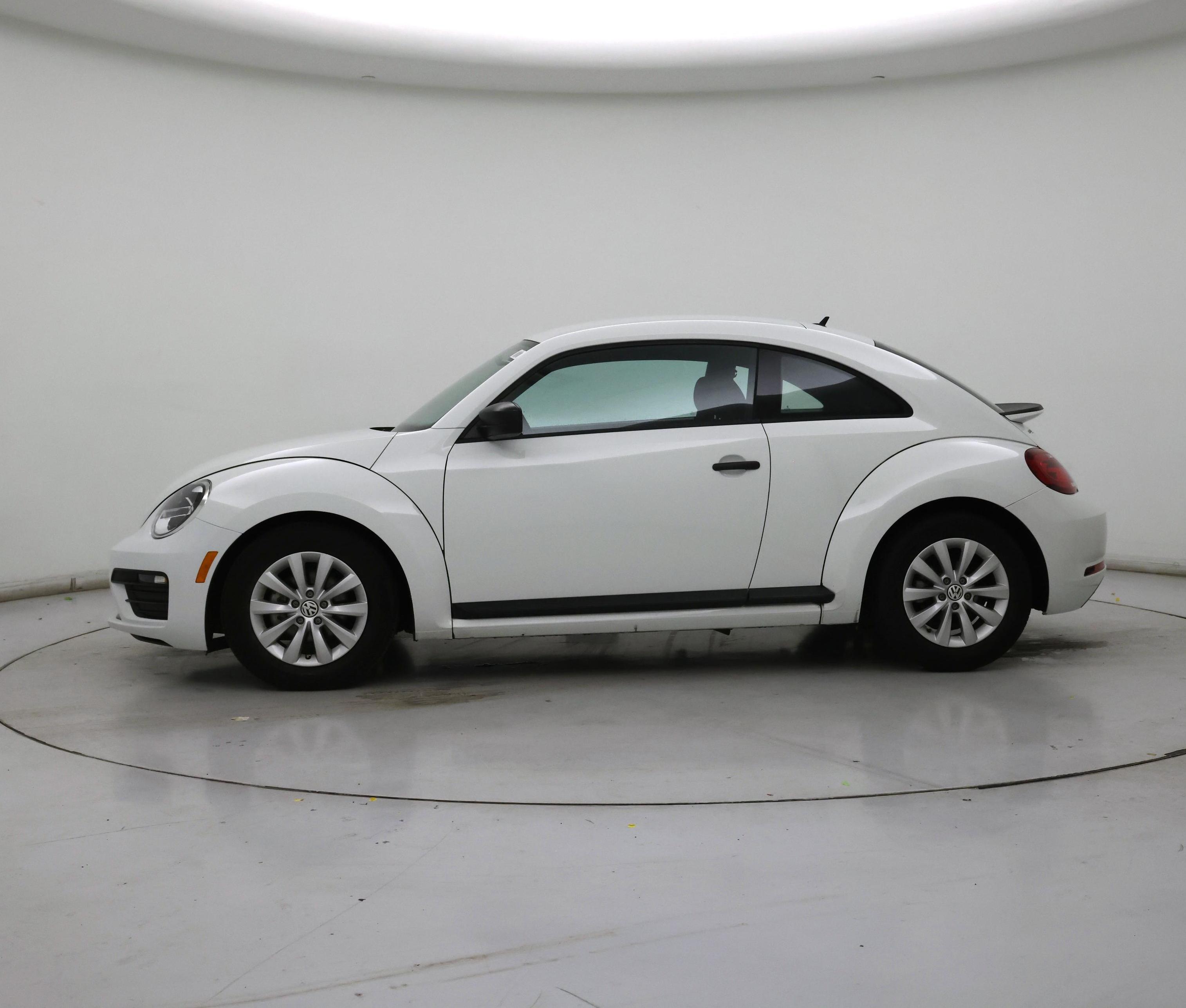 Thumbnail: 2018 Volkswagen Beetle - 3