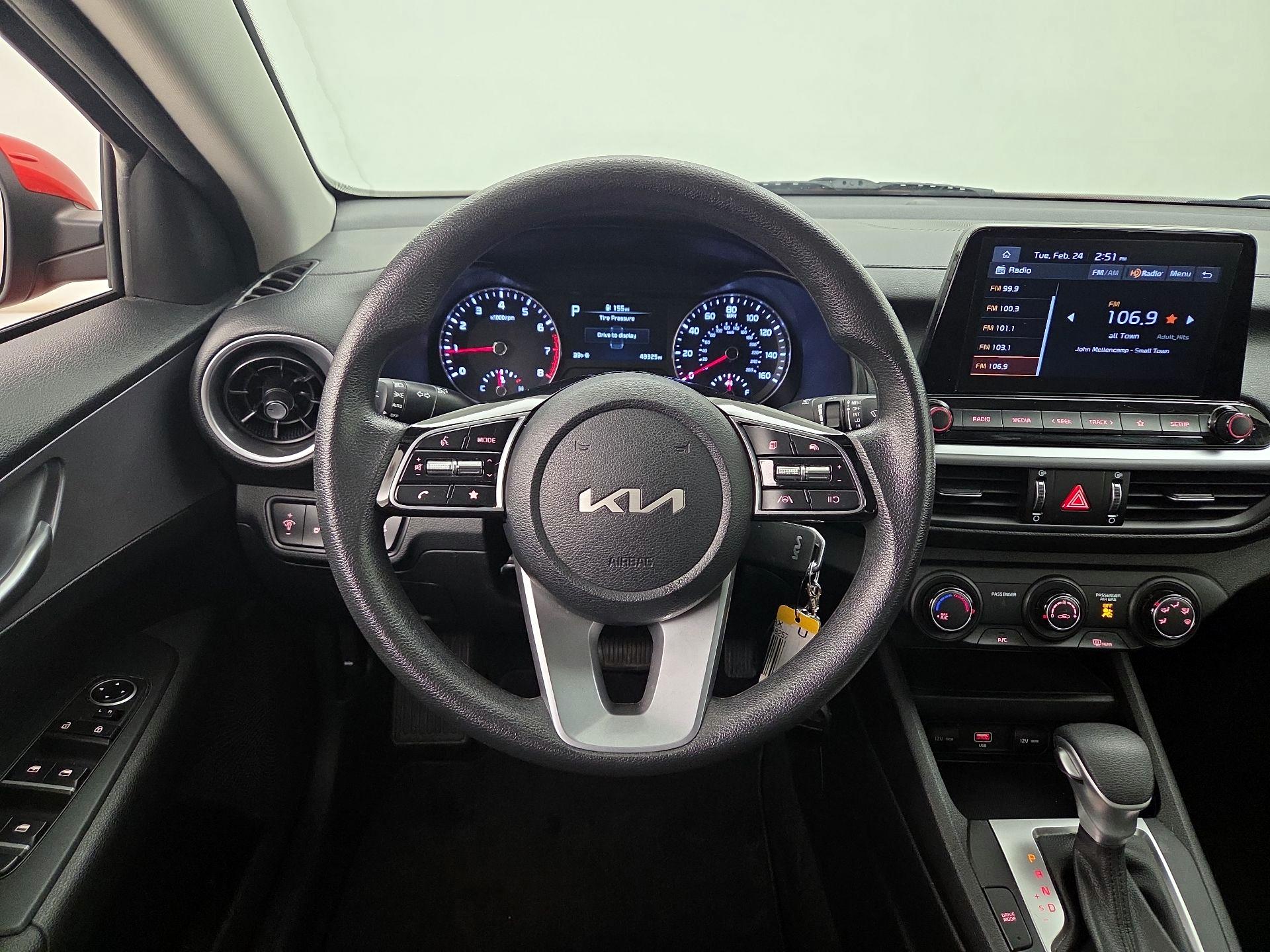 Thumbnail: 2022 Kia Forte - 10