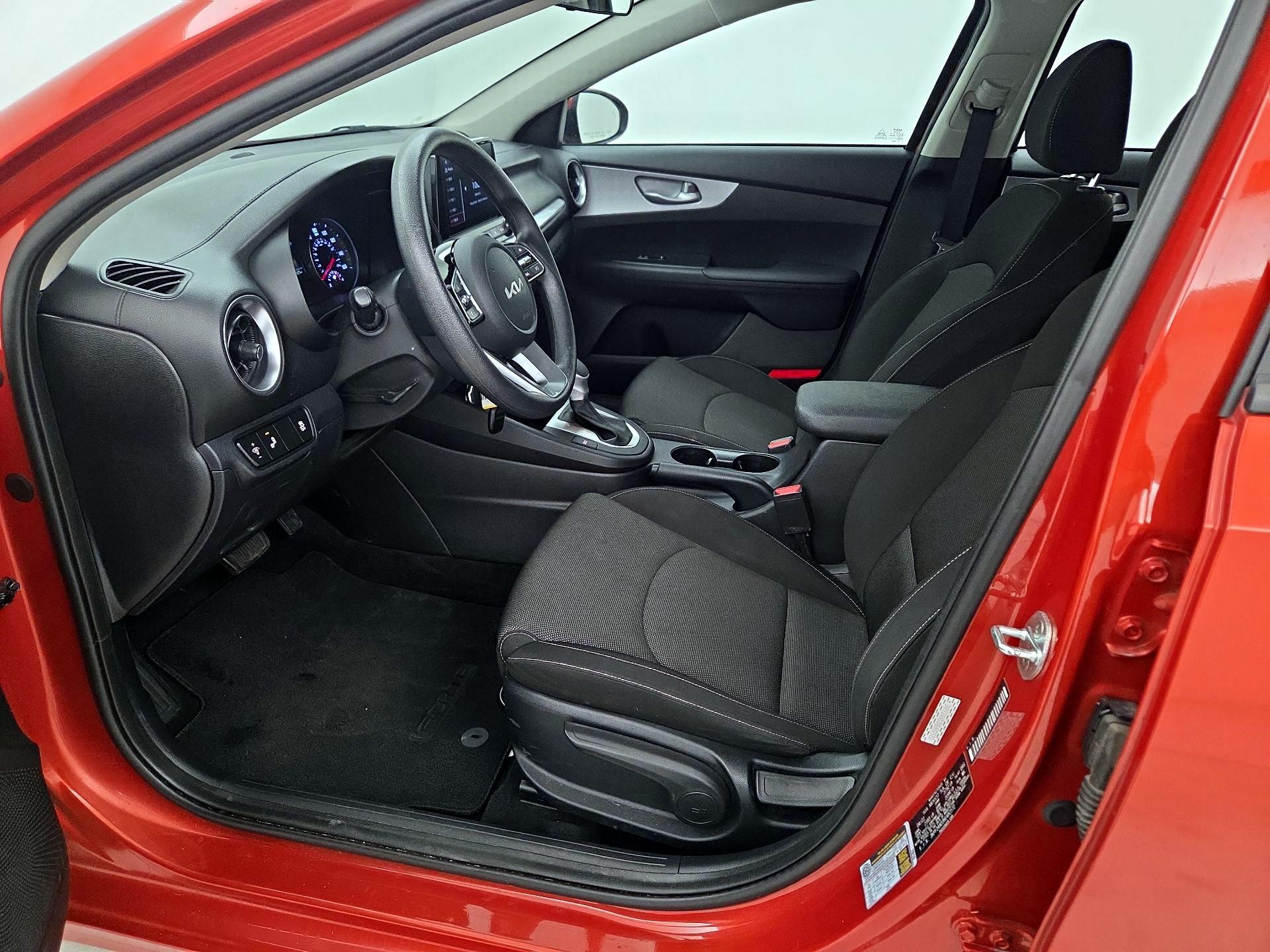 Thumbnail: 2022 Kia Forte - 11