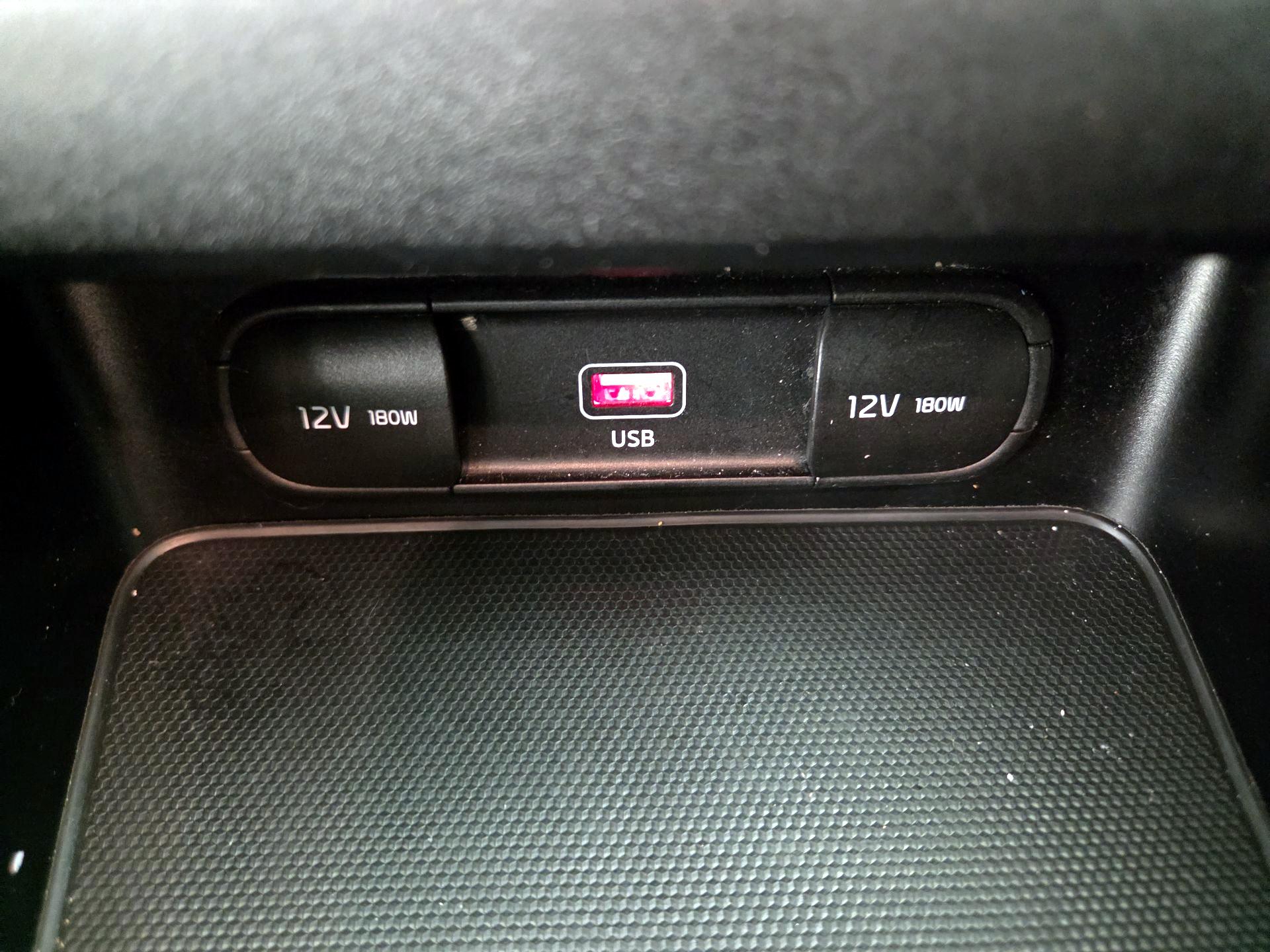 Thumbnail: 2022 Kia Forte - 18