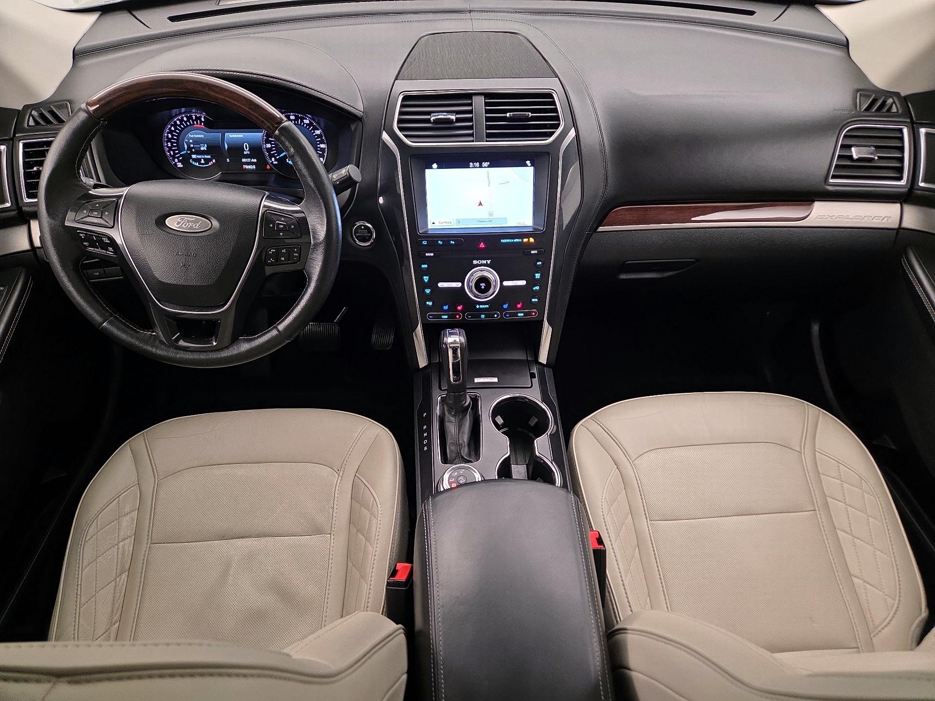 Thumbnail: 2019 Ford Explorer - 9