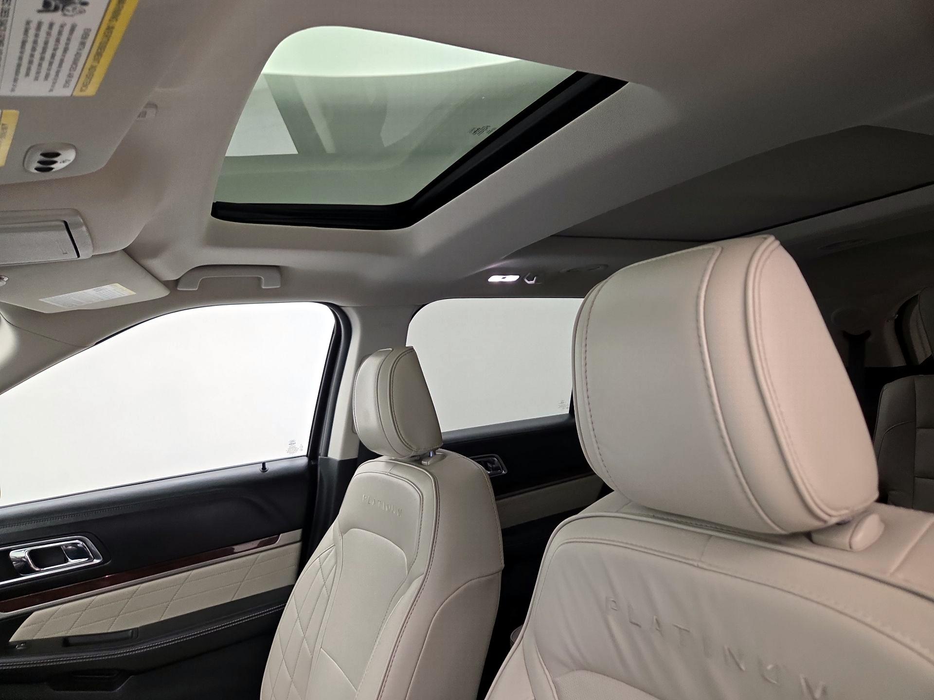 Thumbnail: 2019 Ford Explorer - 20