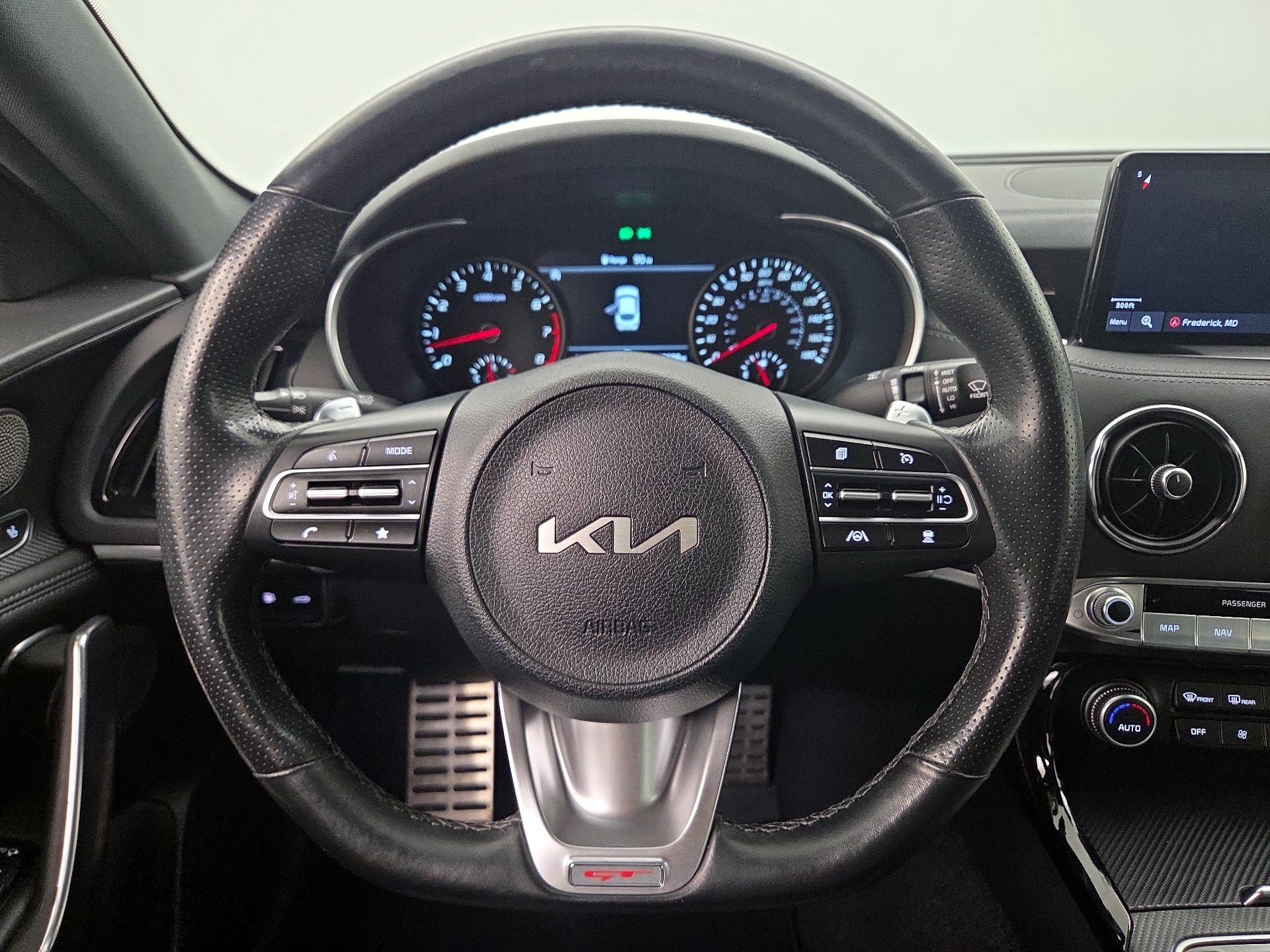 Thumbnail: 2022 Kia Stinger - 10