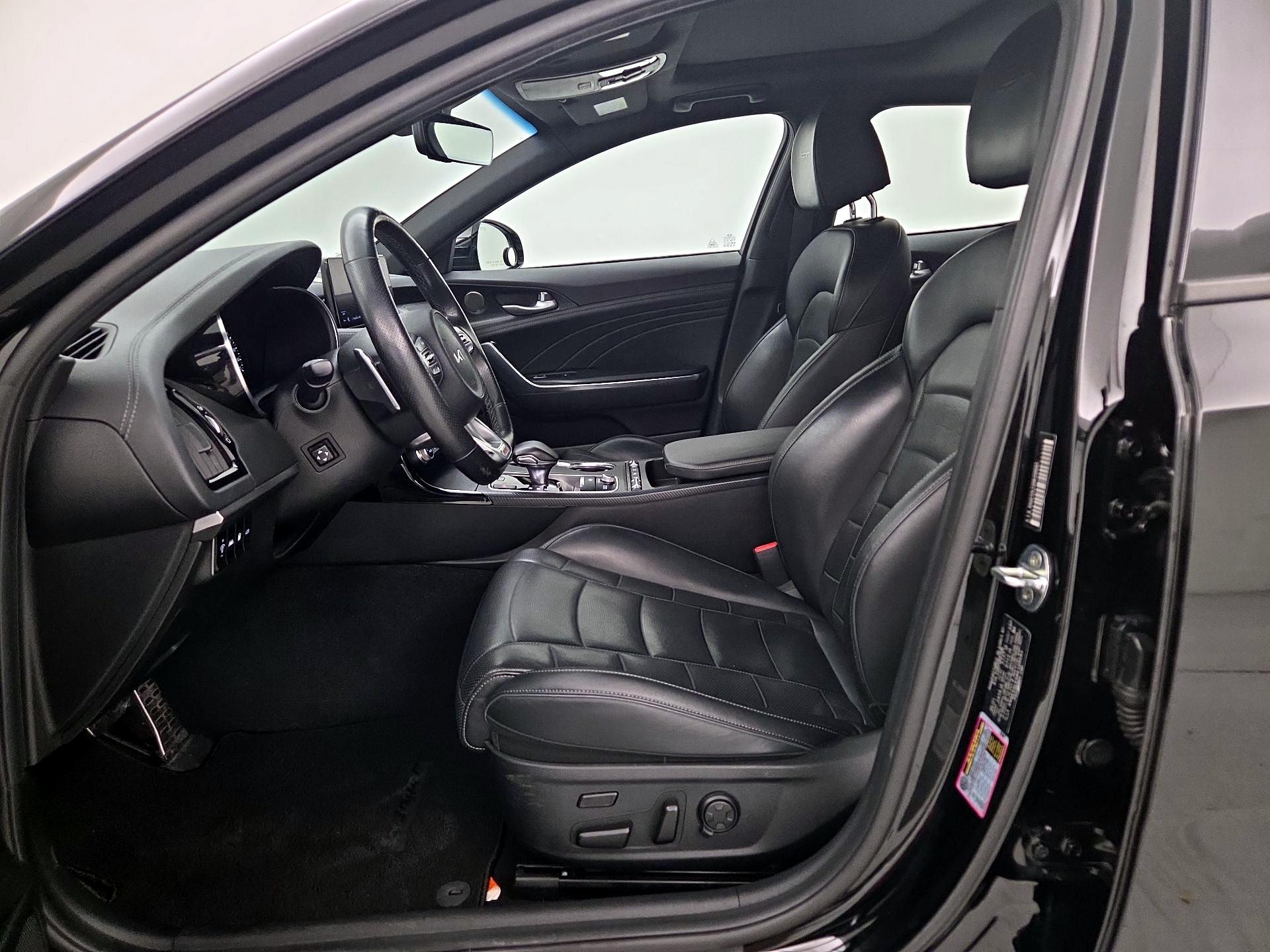 Thumbnail: 2022 Kia Stinger - 11