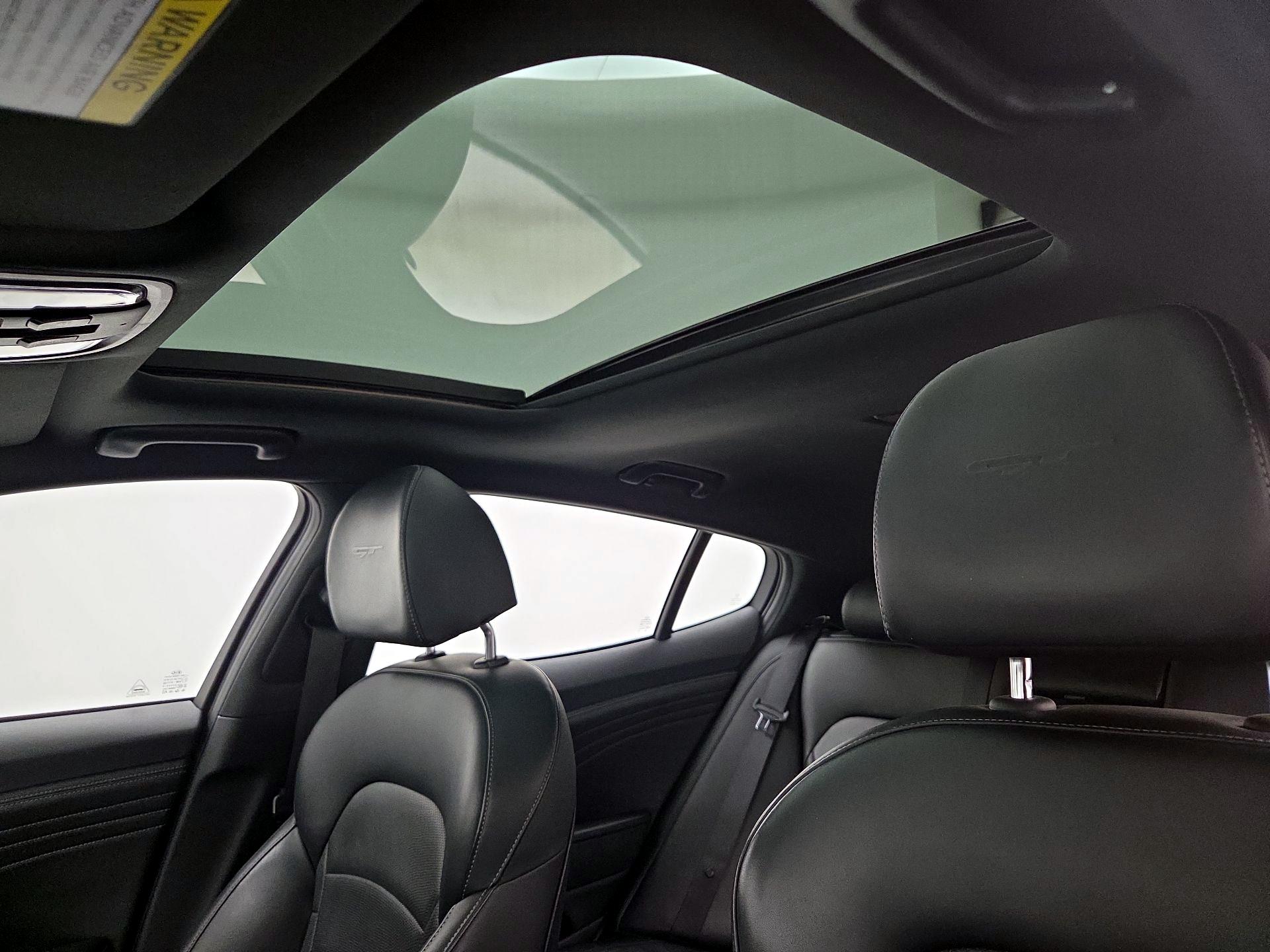 Thumbnail: 2022 Kia Stinger - 20