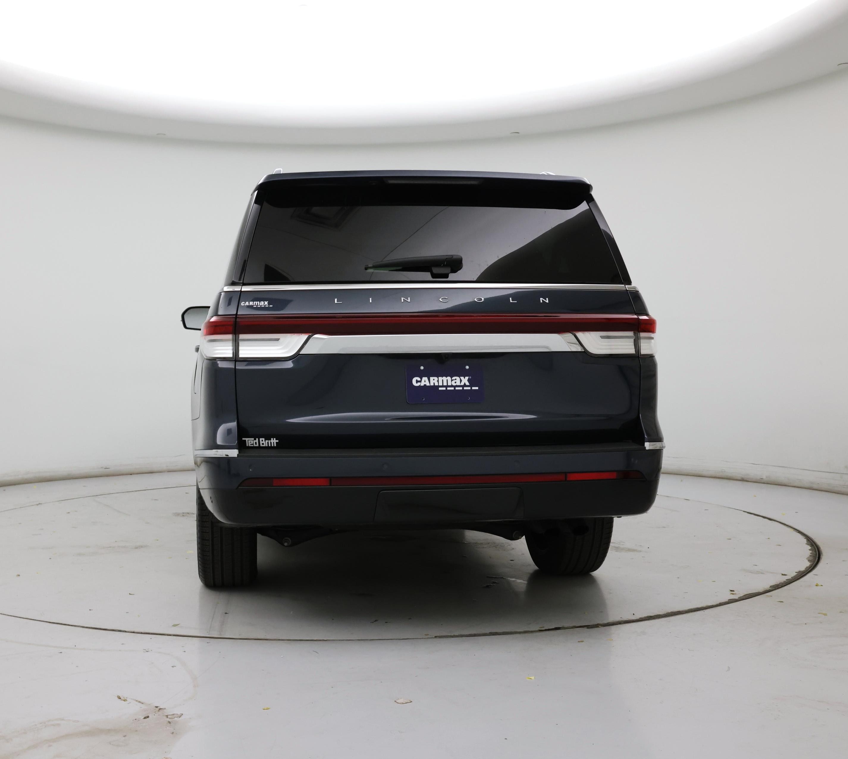 Thumbnail: 2024 Lincoln Navigator L - 6