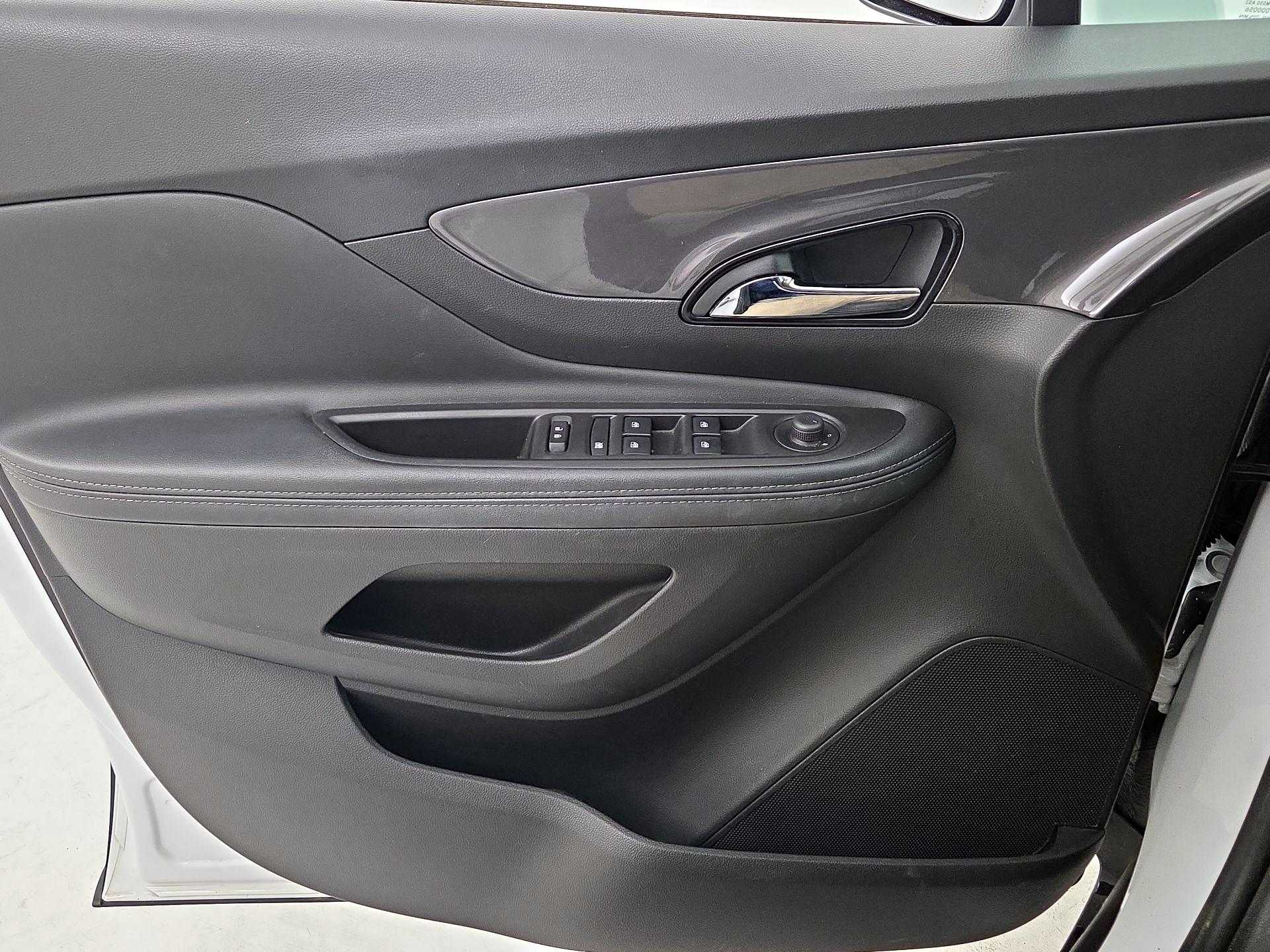 Thumbnail: 2020 Buick Encore - 10