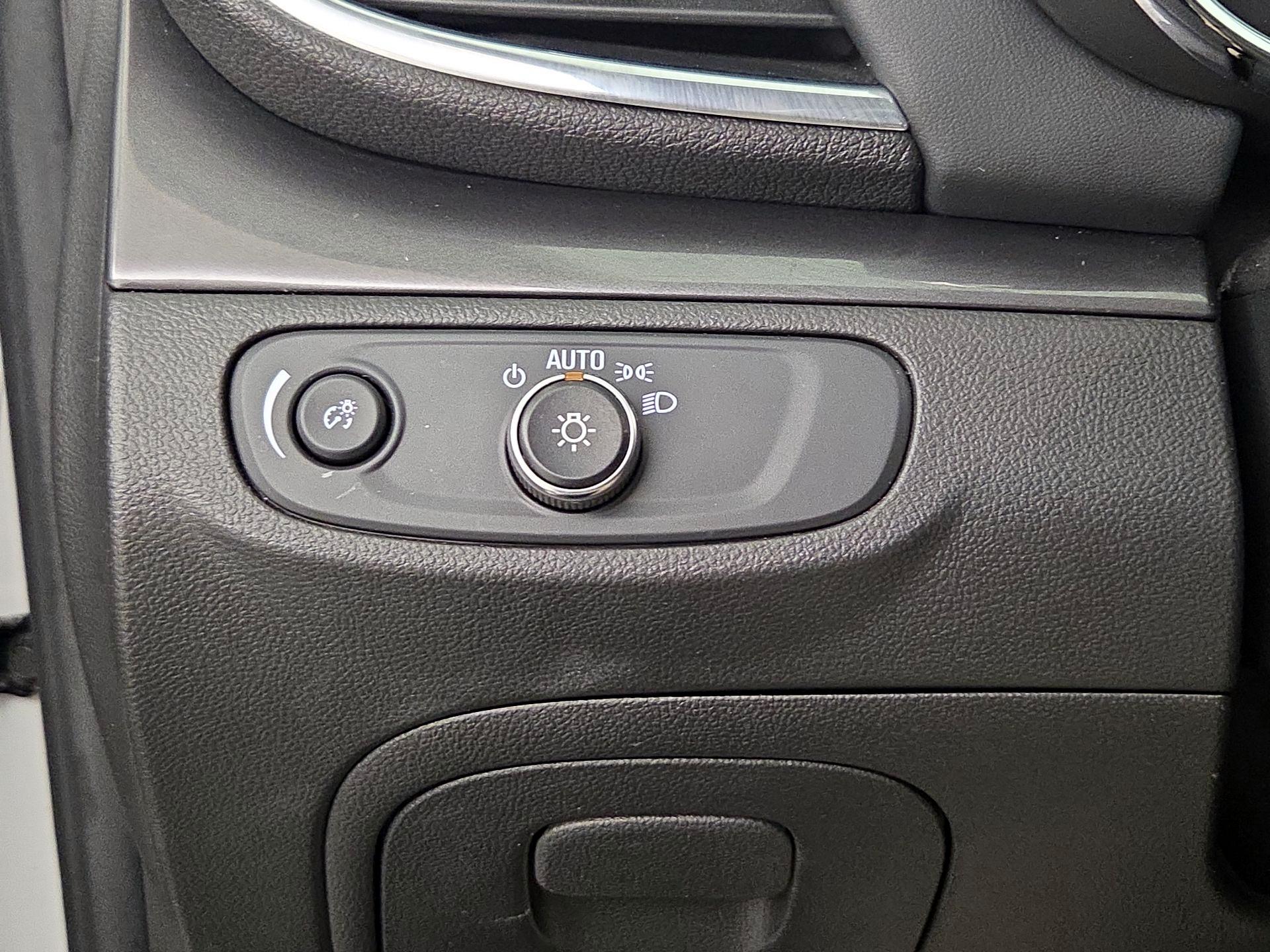 Thumbnail: 2020 Buick Encore - 11