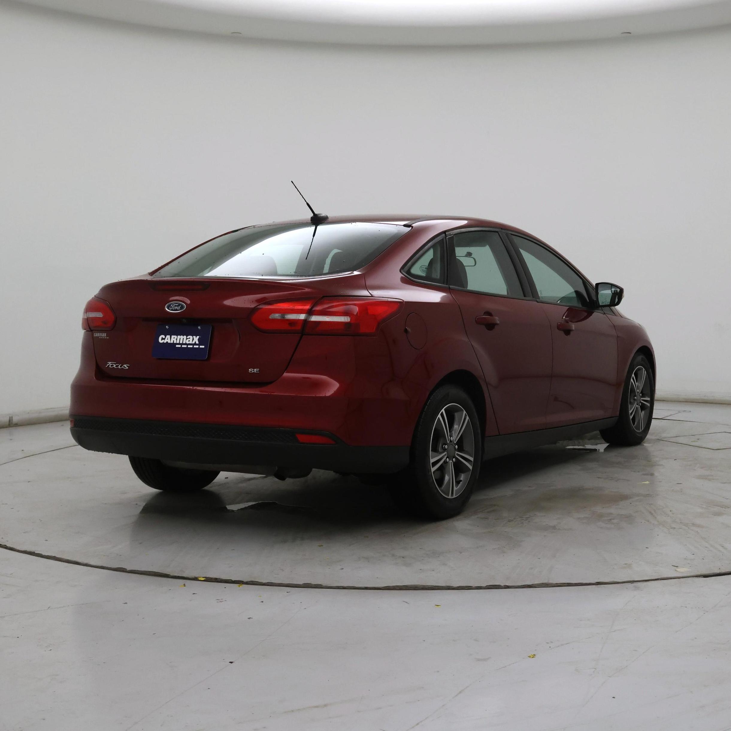 Thumbnail: 2017 Ford Focus - 8