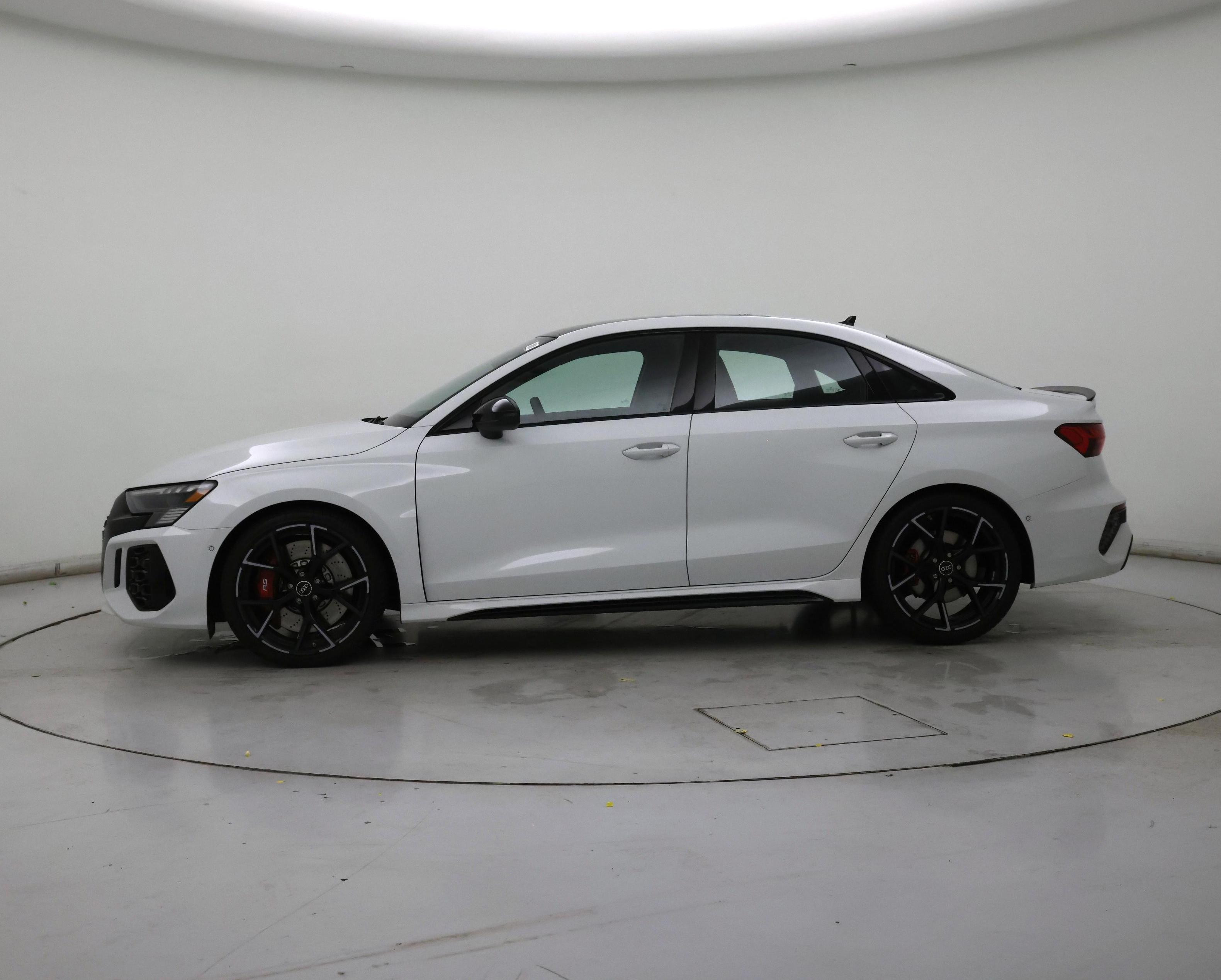 Thumbnail: 2023 Audi RS 3 - 3