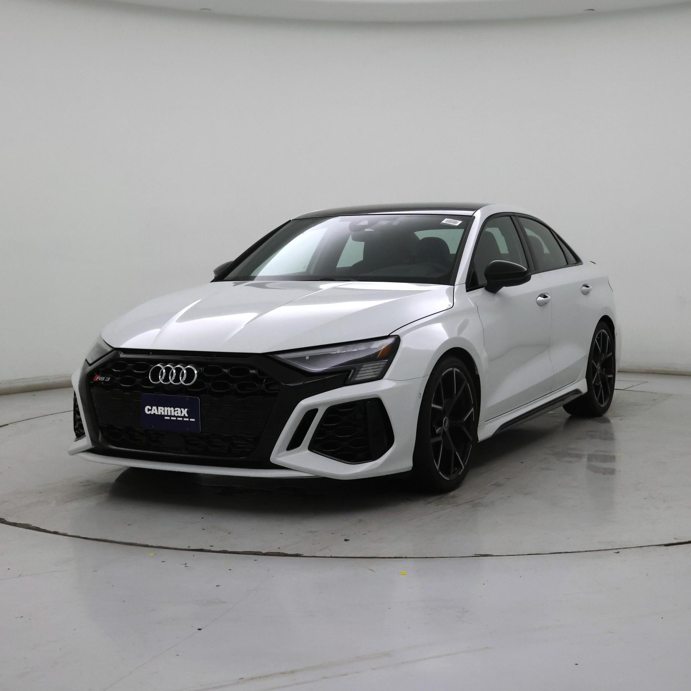 Thumbnail: 2023 Audi RS 3 - 4