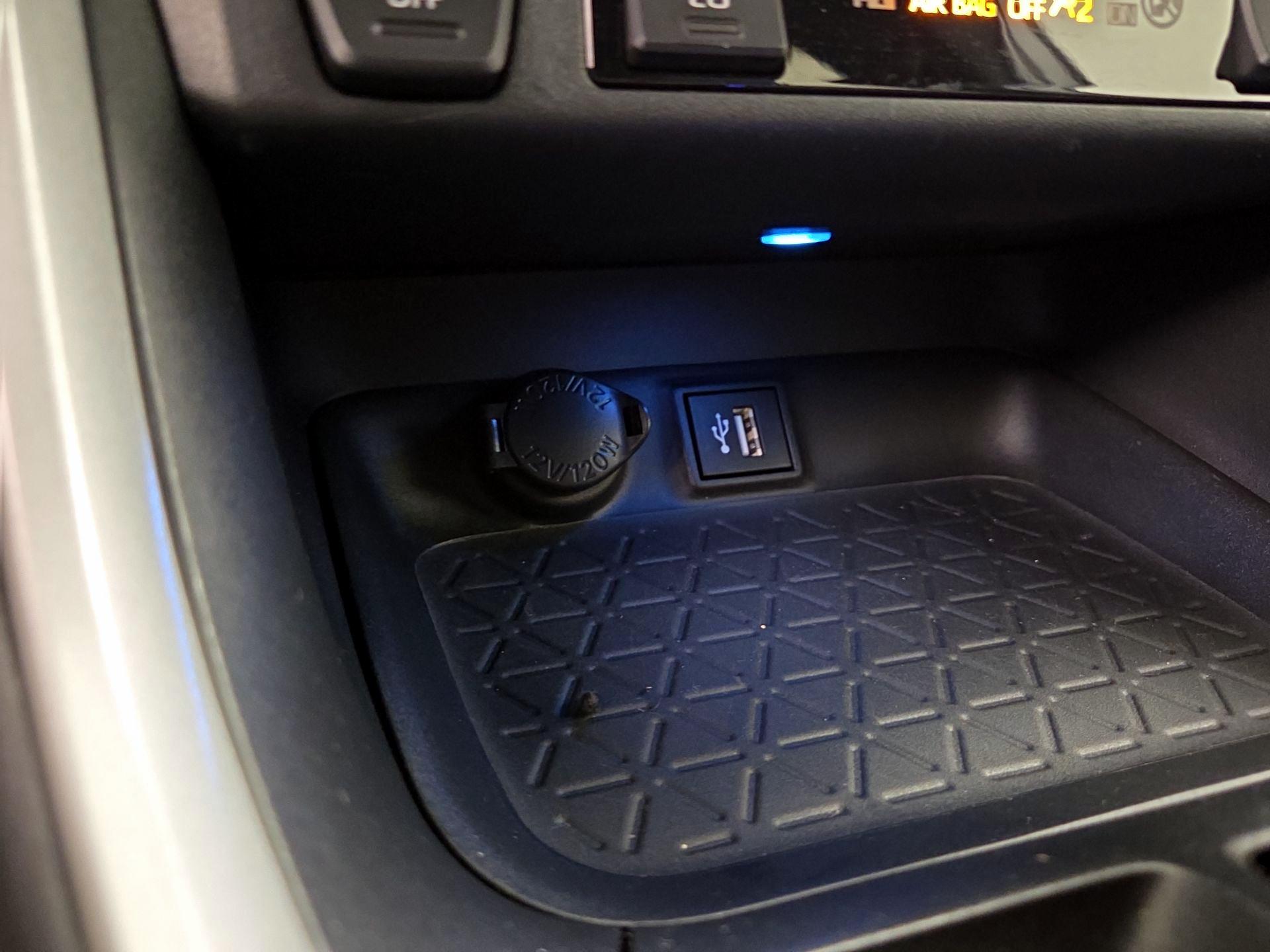 Thumbnail: 2024 Toyota RAV4 - 19