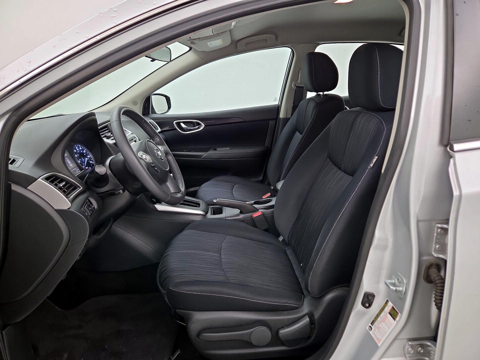 Thumbnail: 2017 Nissan Sentra - 11