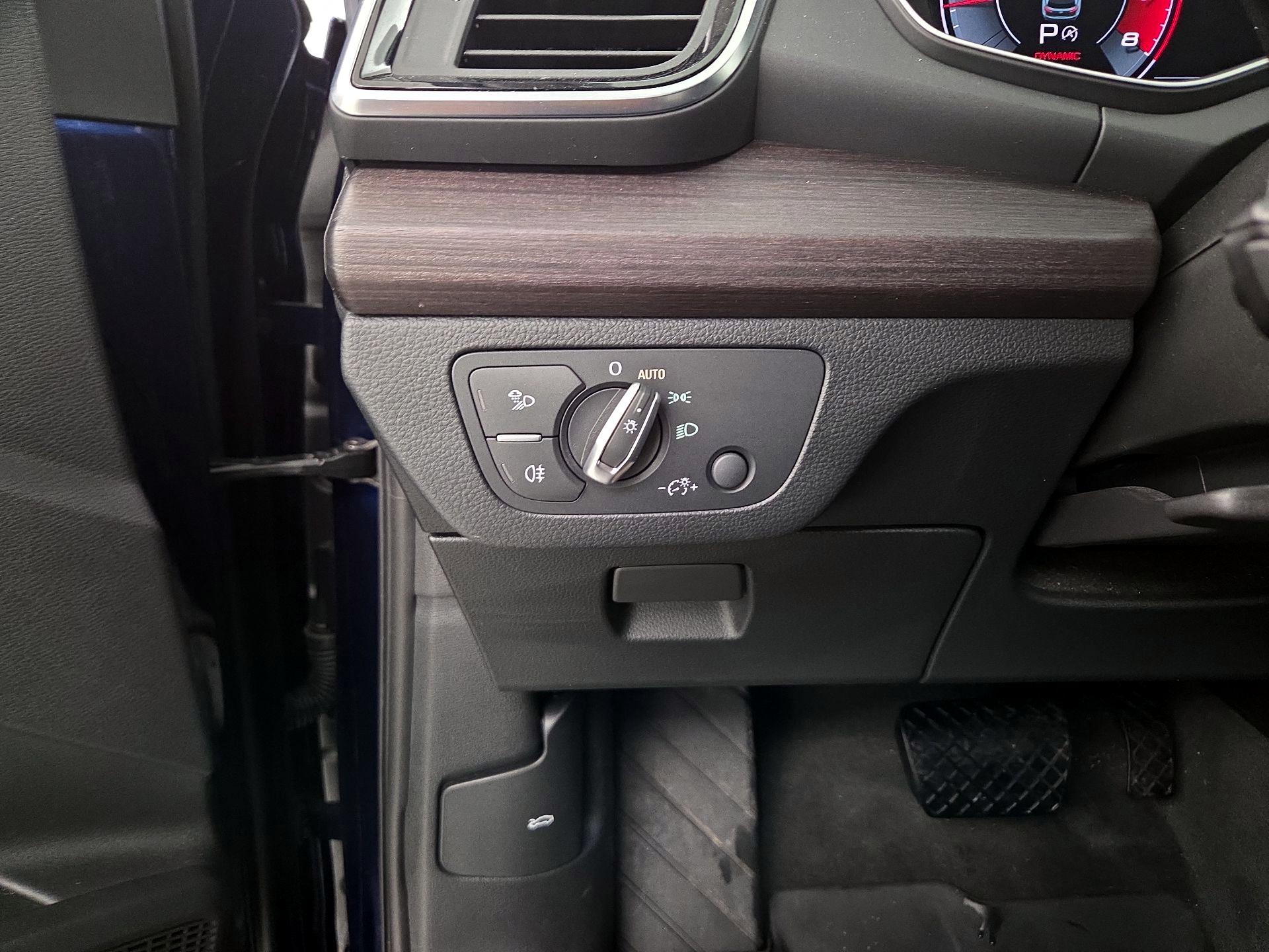 Thumbnail: 2021 Audi Q5 - 11