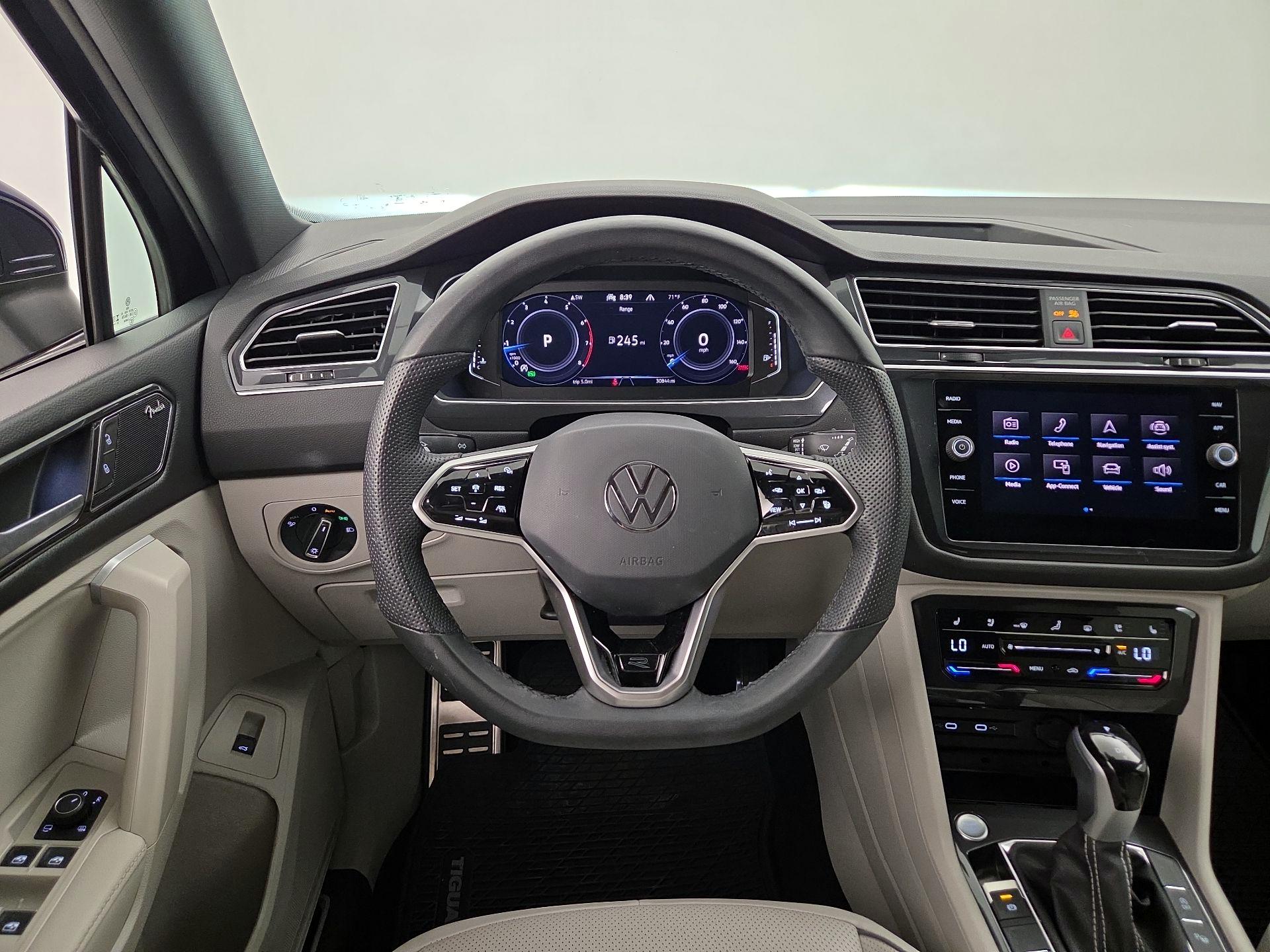 Thumbnail: 2024 Volkswagen Tiguan - 10