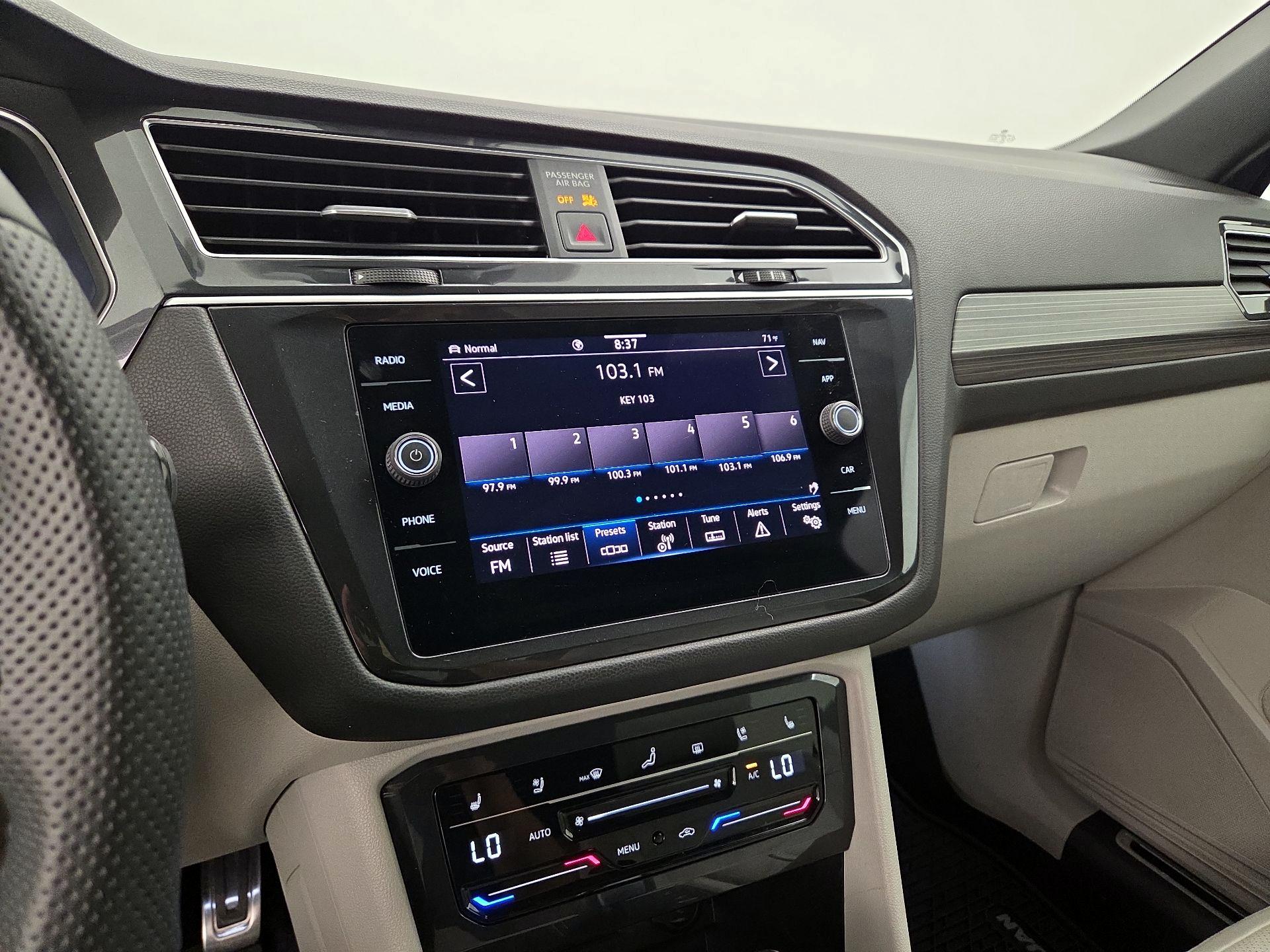 Thumbnail: 2024 Volkswagen Tiguan - 16