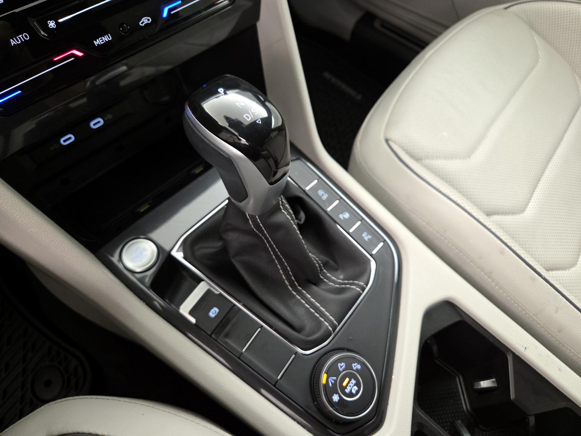 Thumbnail: 2024 Volkswagen Tiguan - 18