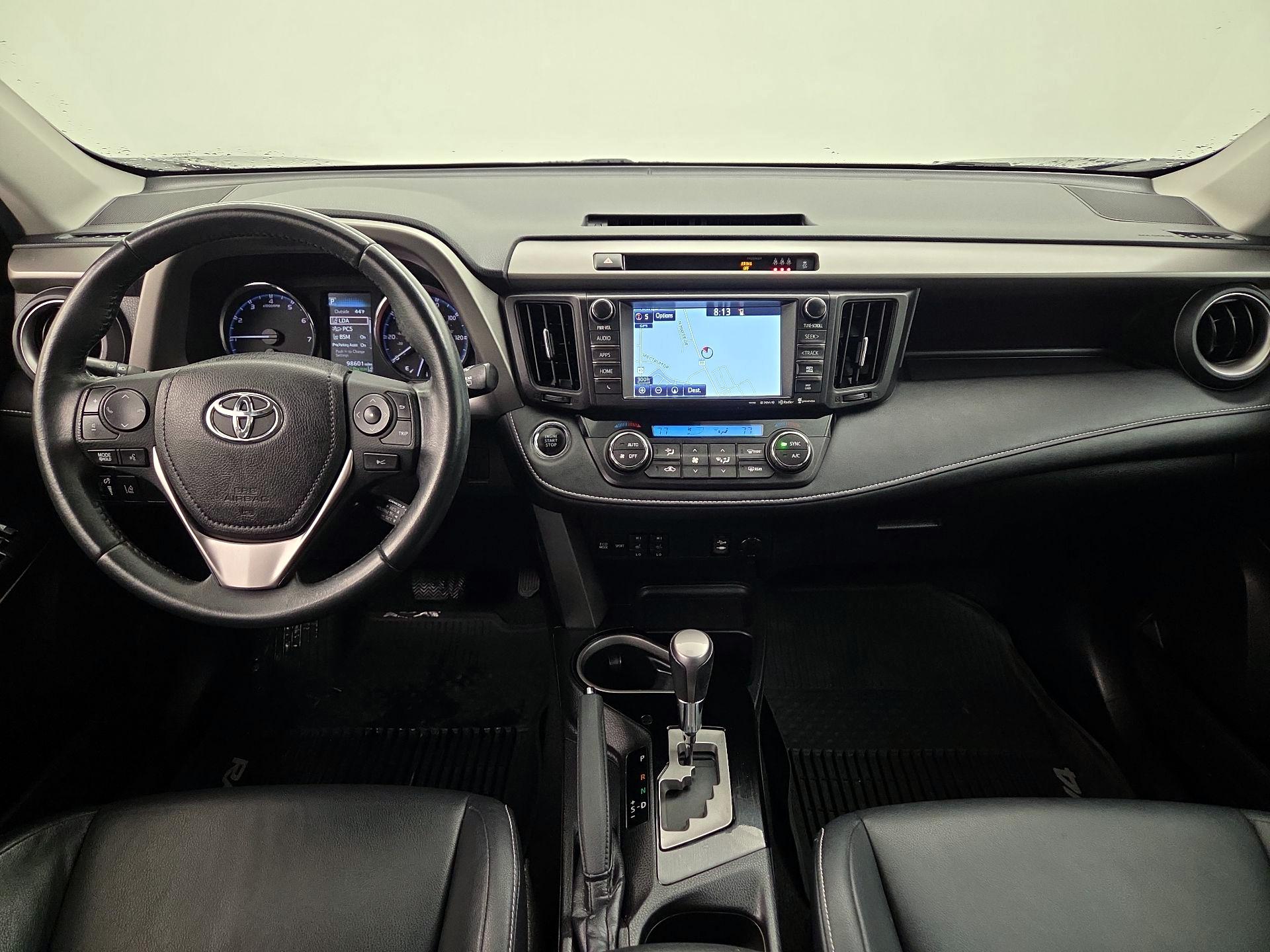 Thumbnail: 2017 Toyota RAV4 - 9