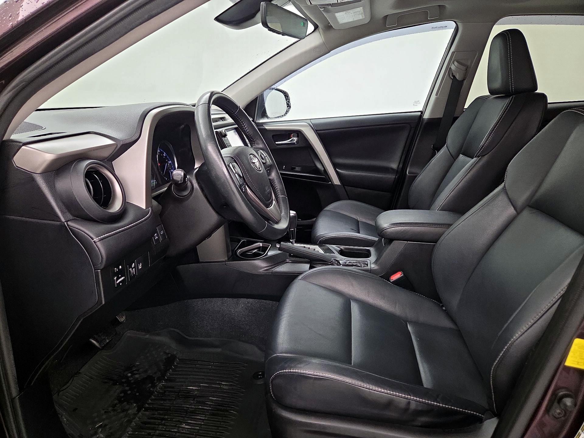 Thumbnail: 2017 Toyota RAV4 - 11