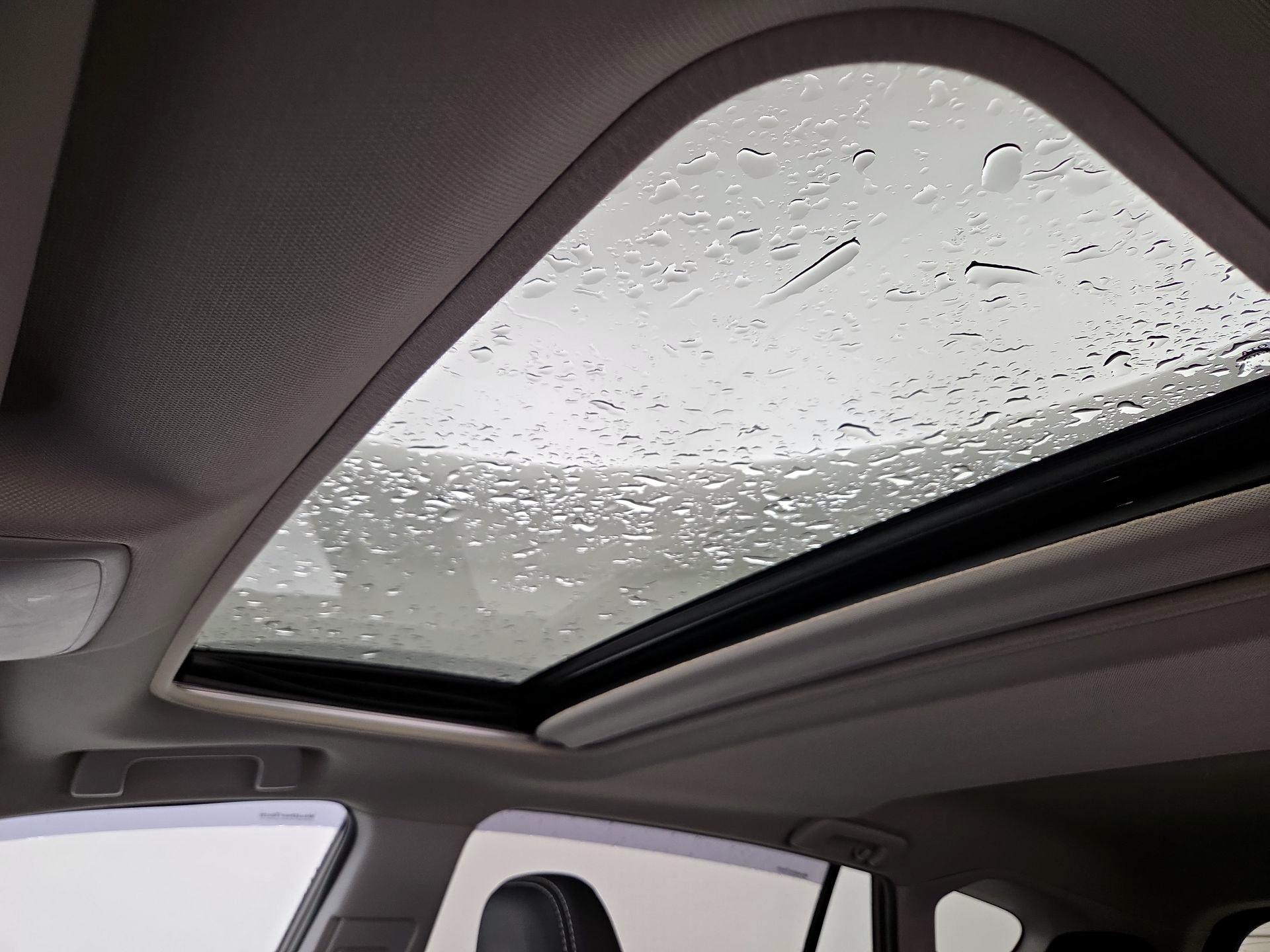 Thumbnail: 2017 Toyota RAV4 - 20