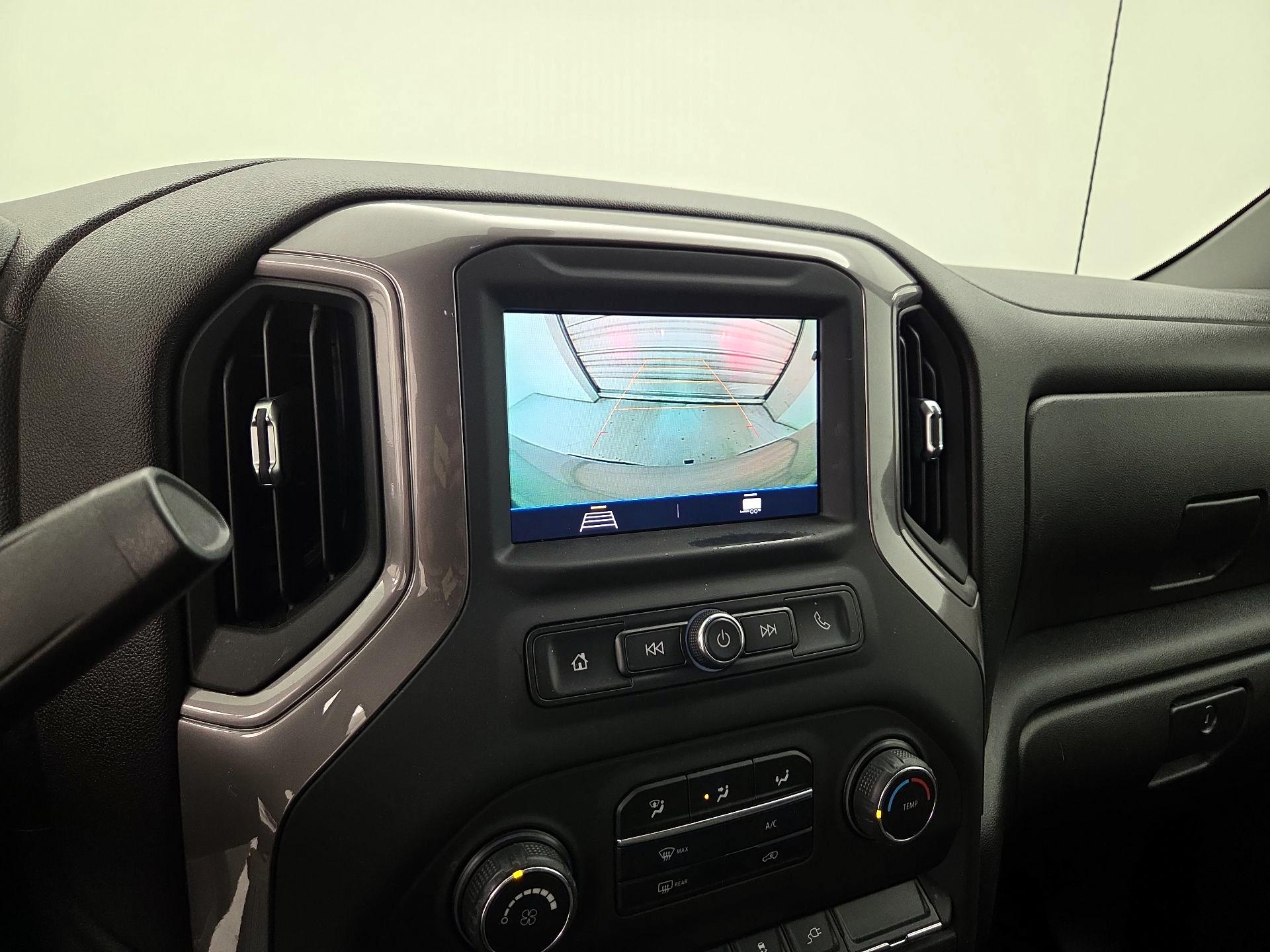 Thumbnail: 2021 Chevrolet Silverado 1500 - 14