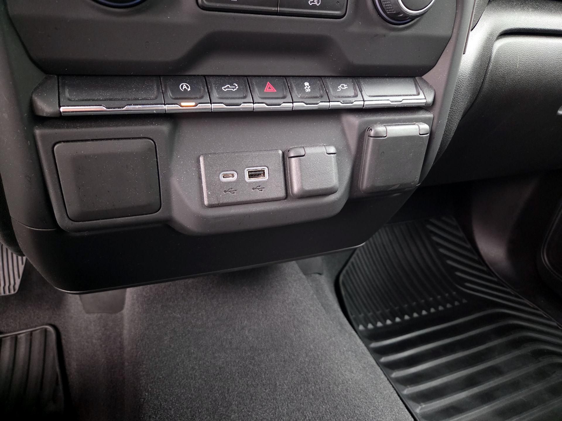 Thumbnail: 2021 Chevrolet Silverado 1500 - 18