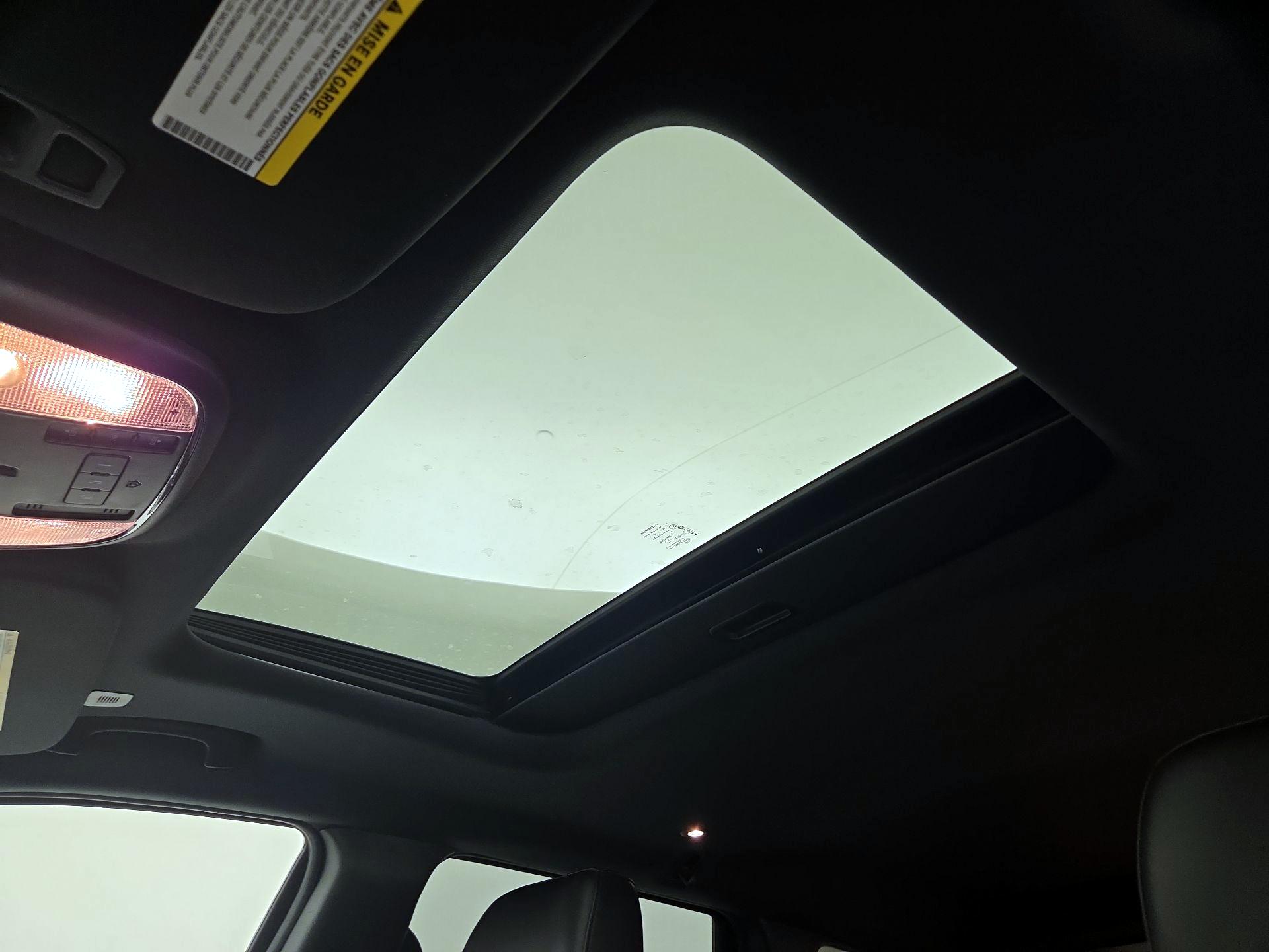 Thumbnail: 2022 Jeep Grand Cherokee - 18