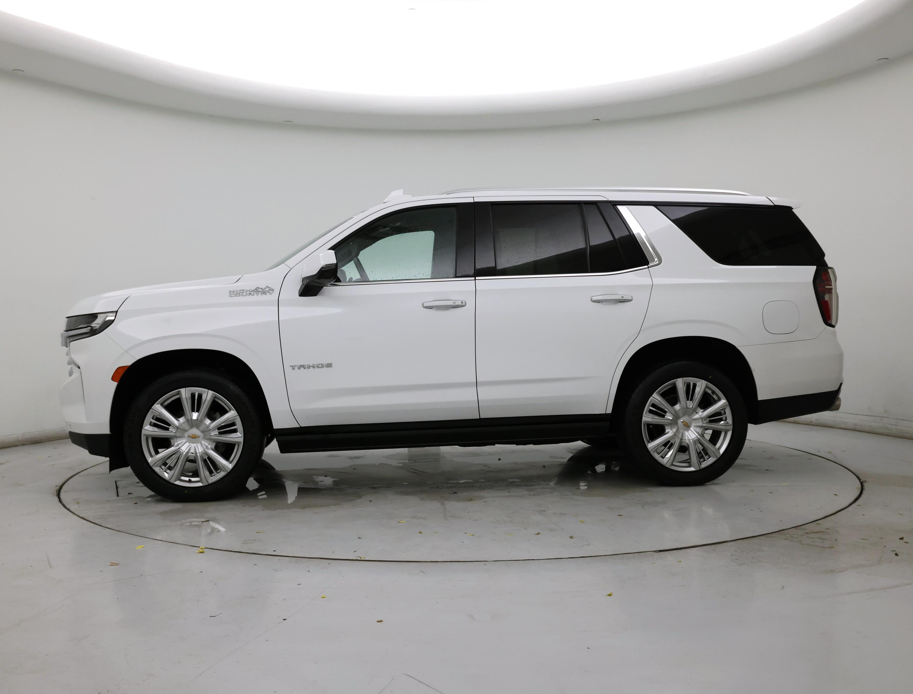 Thumbnail: 2023 Chevrolet Tahoe - 3