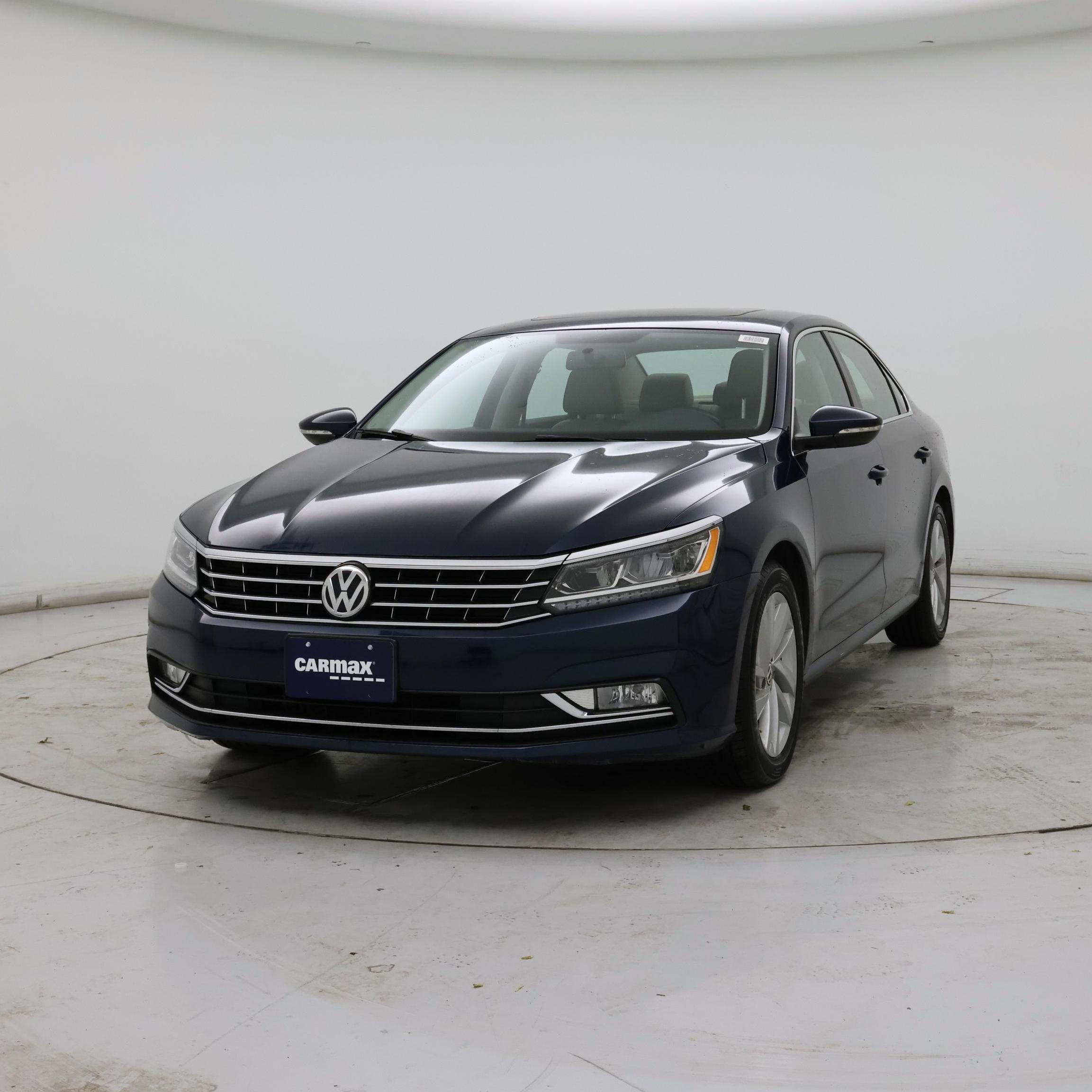 Thumbnail: 2018 Volkswagen Passat - 4