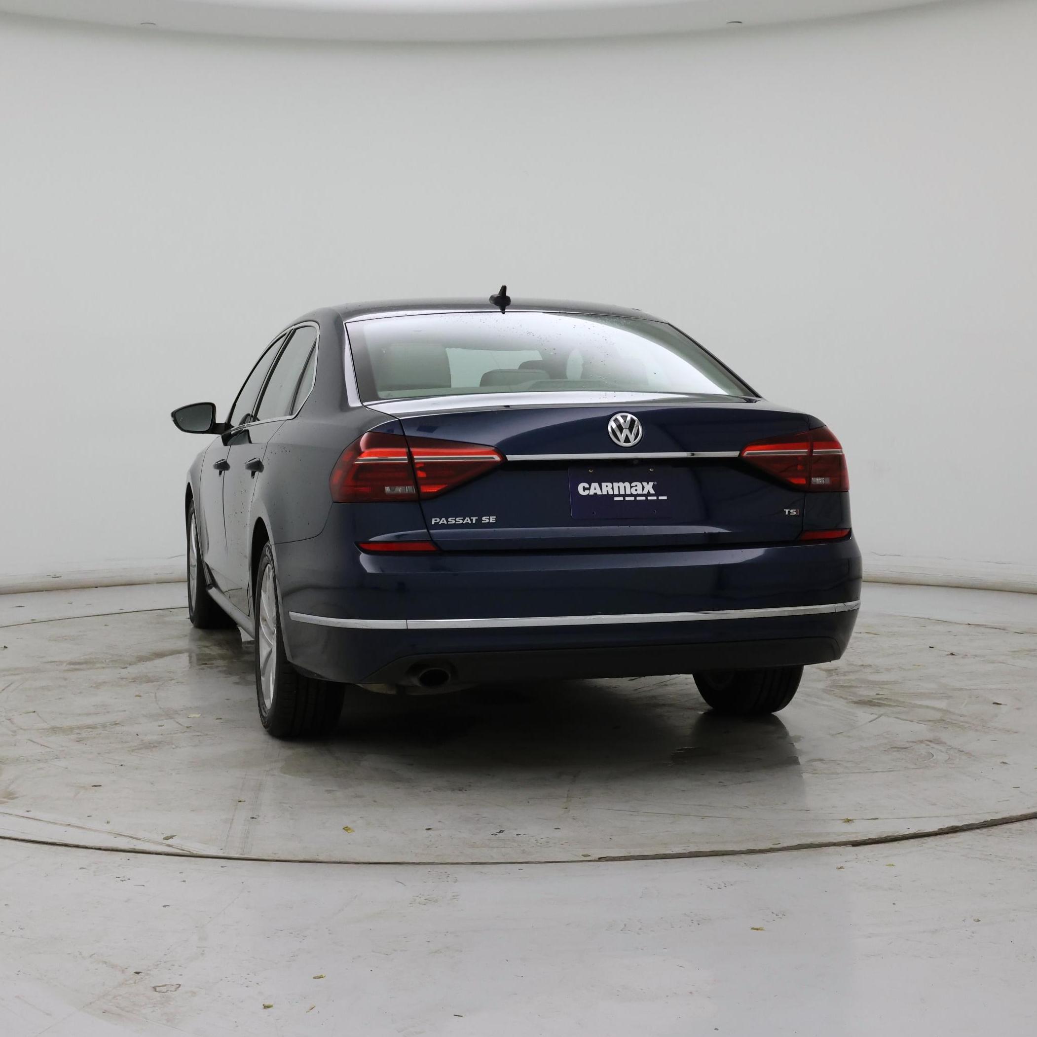 Thumbnail: 2018 Volkswagen Passat - 6