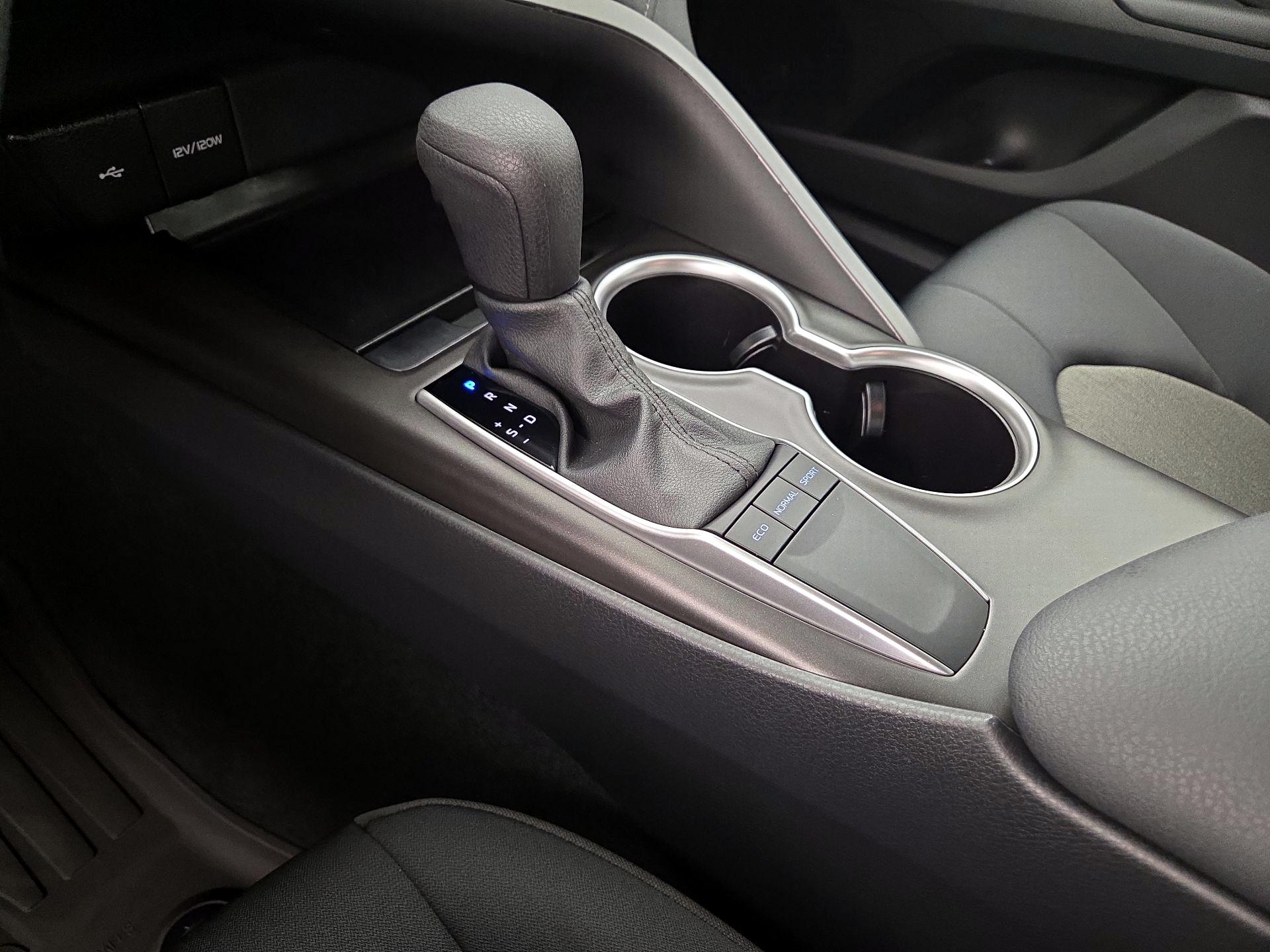 Thumbnail: 2024 Toyota Camry - 17