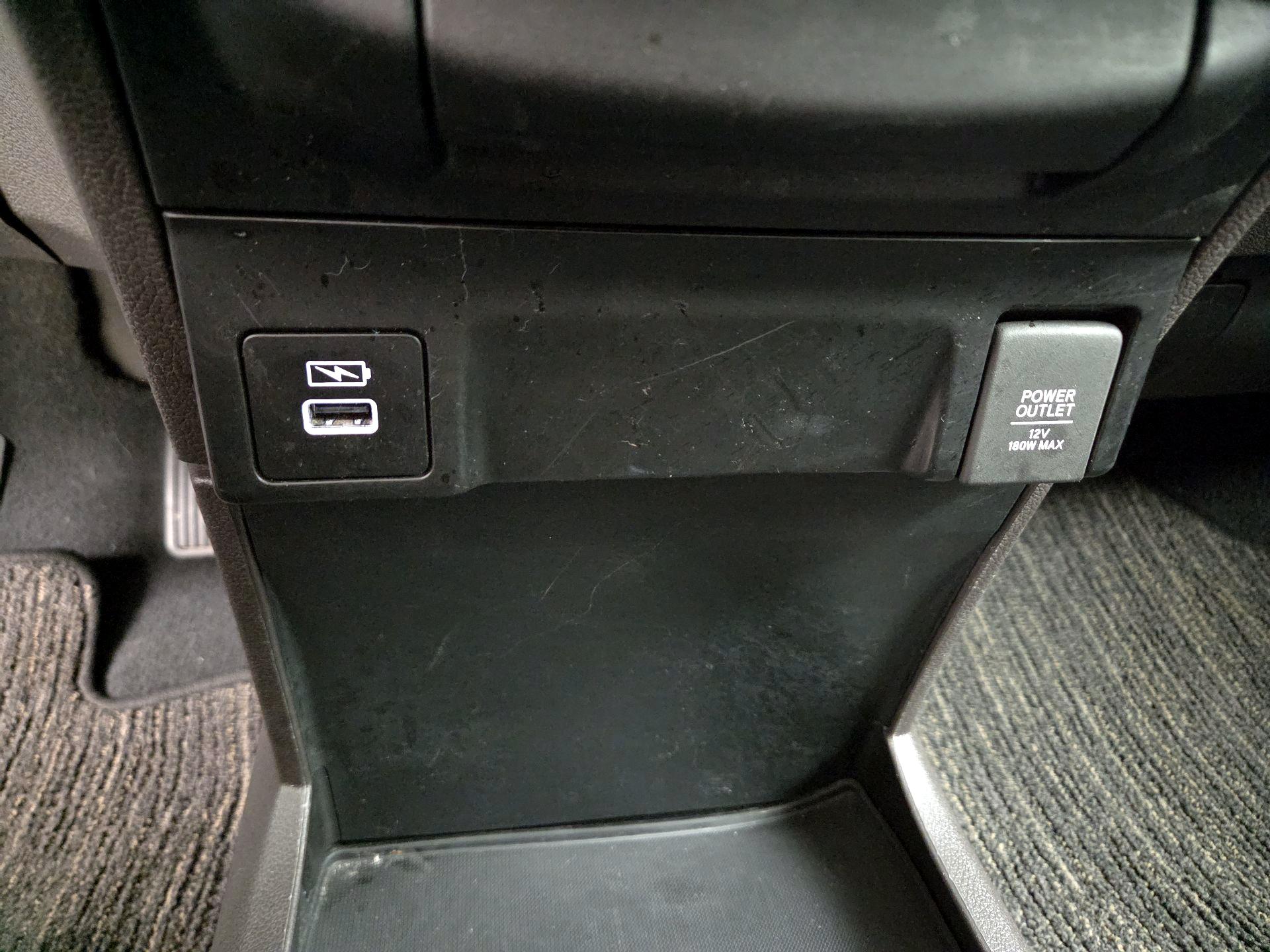 Thumbnail: 2022 Honda Odyssey - 18