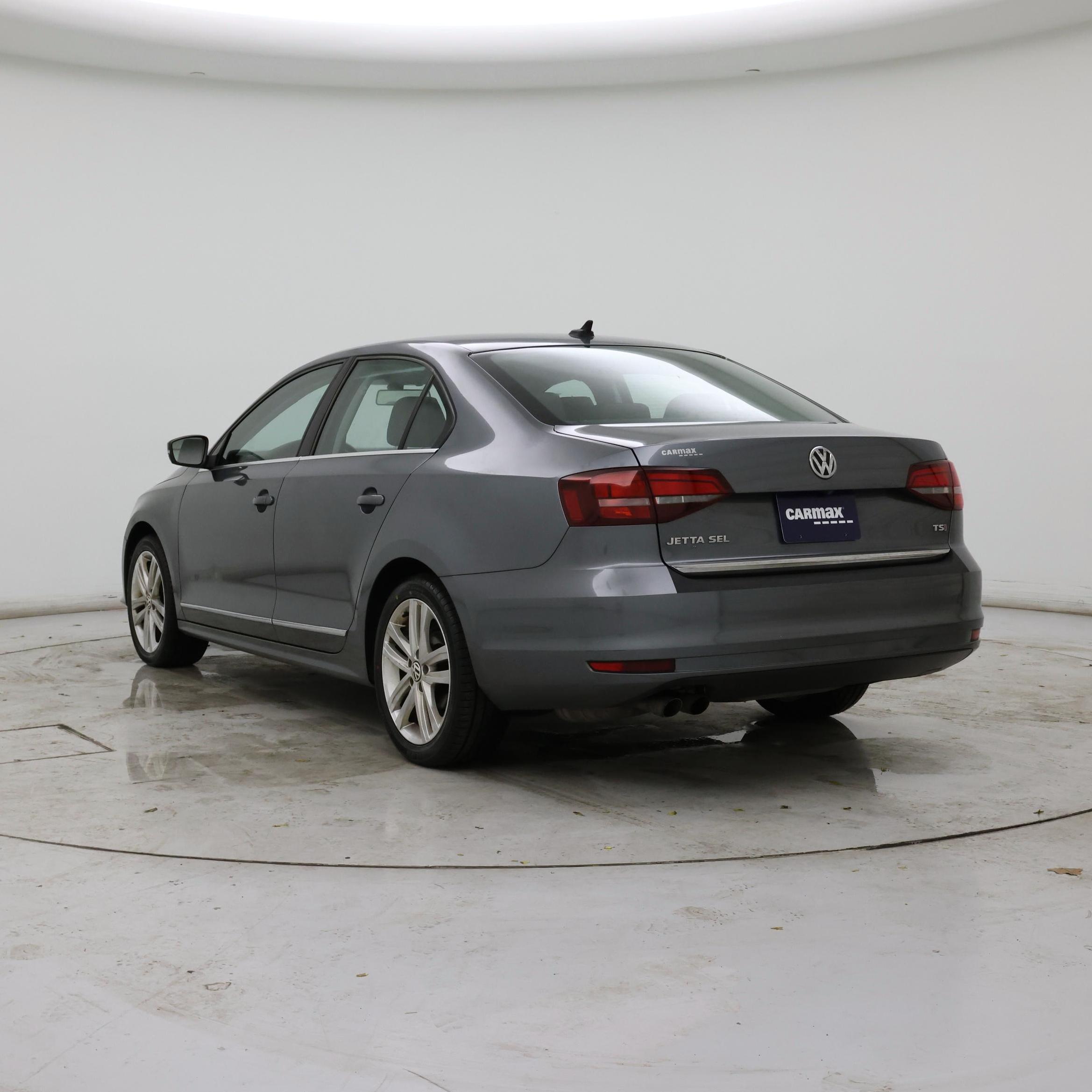 Thumbnail: 2017 Volkswagen Jetta - 2