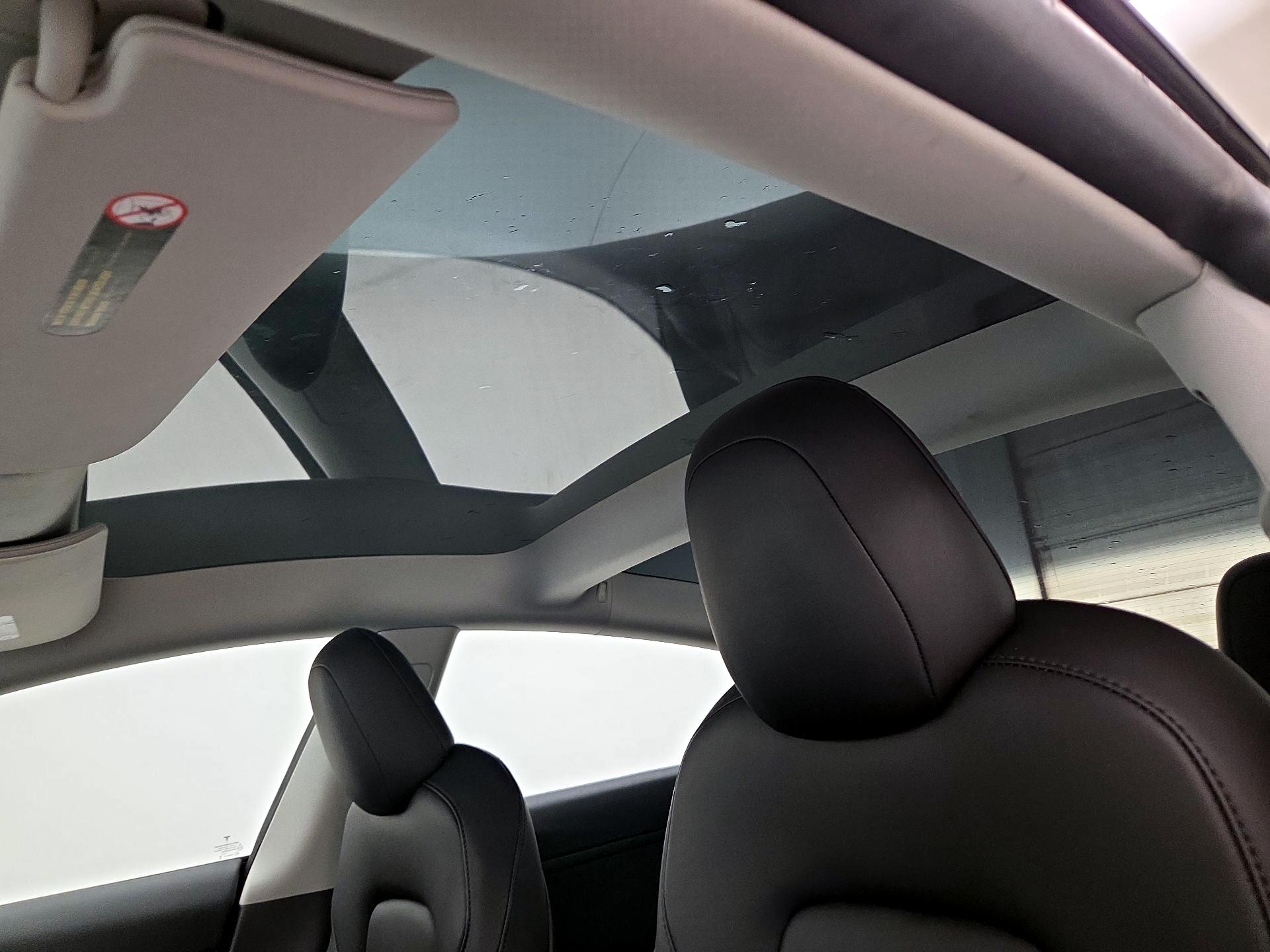 Thumbnail: 2023 Tesla Model 3 - 16