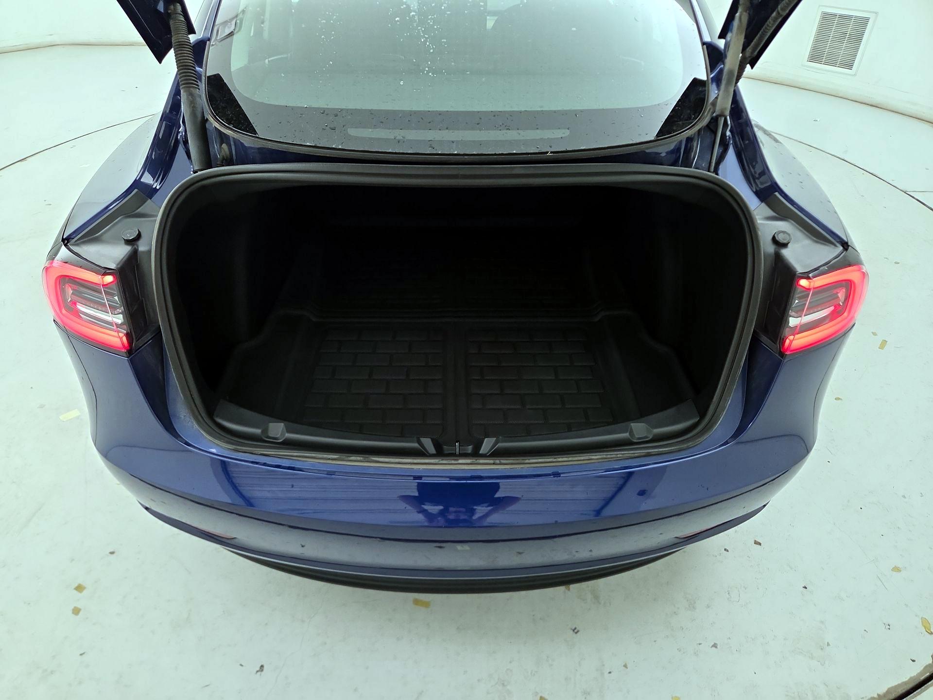 Thumbnail: 2023 Tesla Model 3 - 18