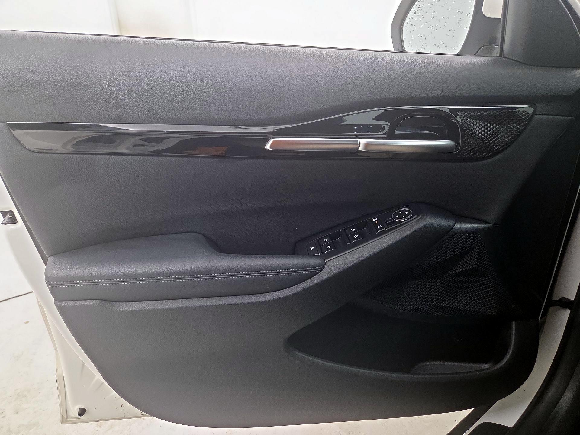 Thumbnail: 2024 Kia Seltos - 12