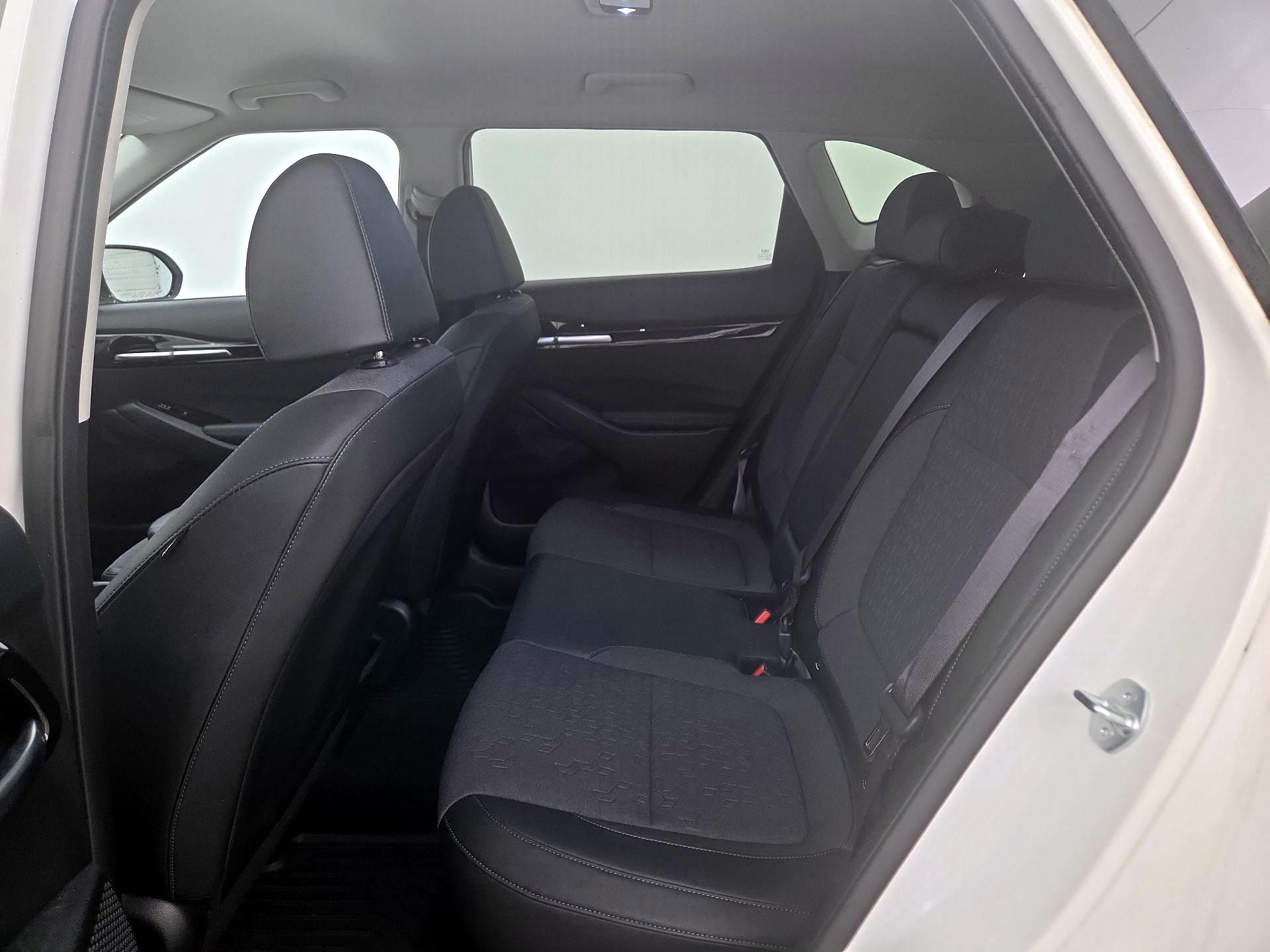 Thumbnail: 2024 Kia Seltos - 20