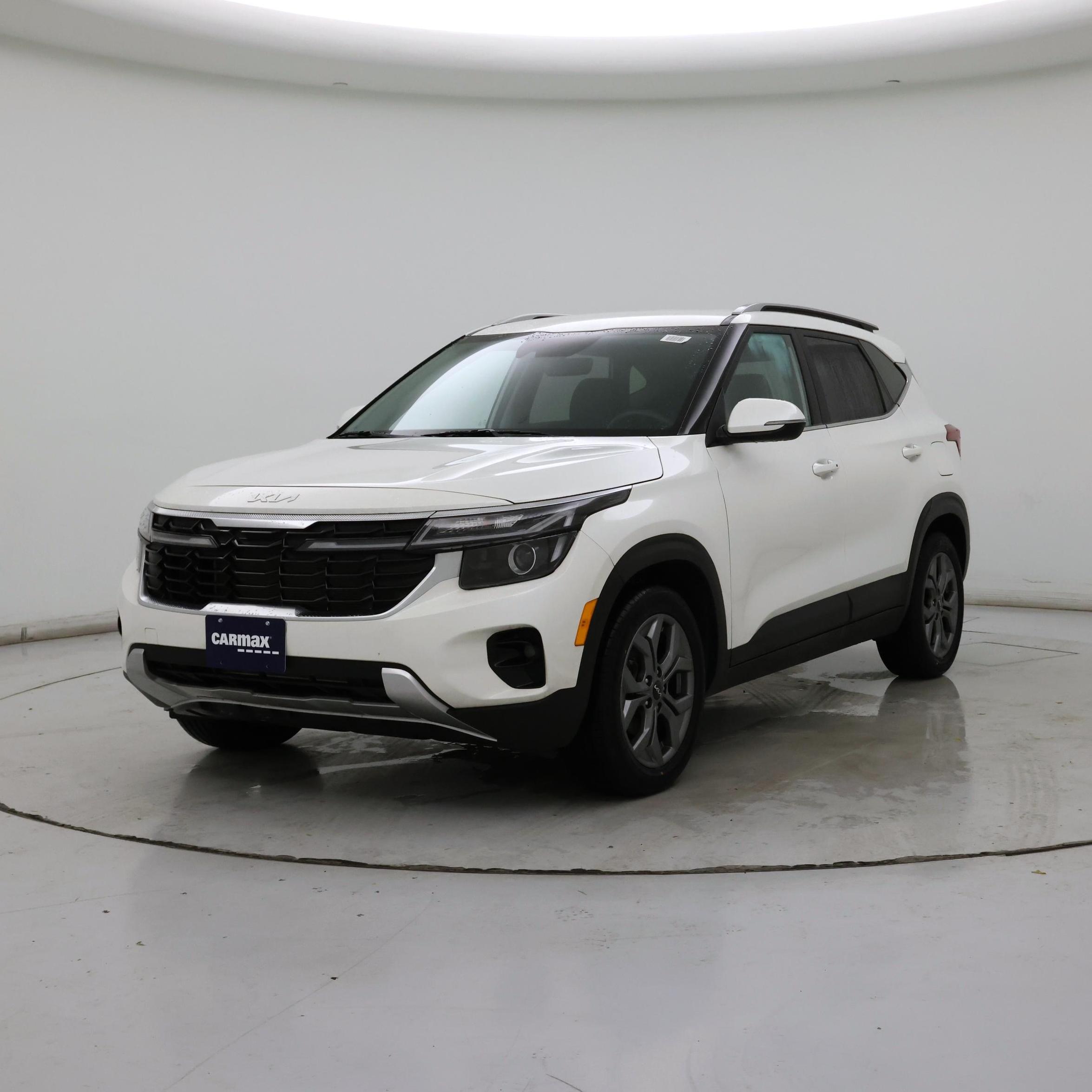 Thumbnail: 2024 Kia Seltos - 4