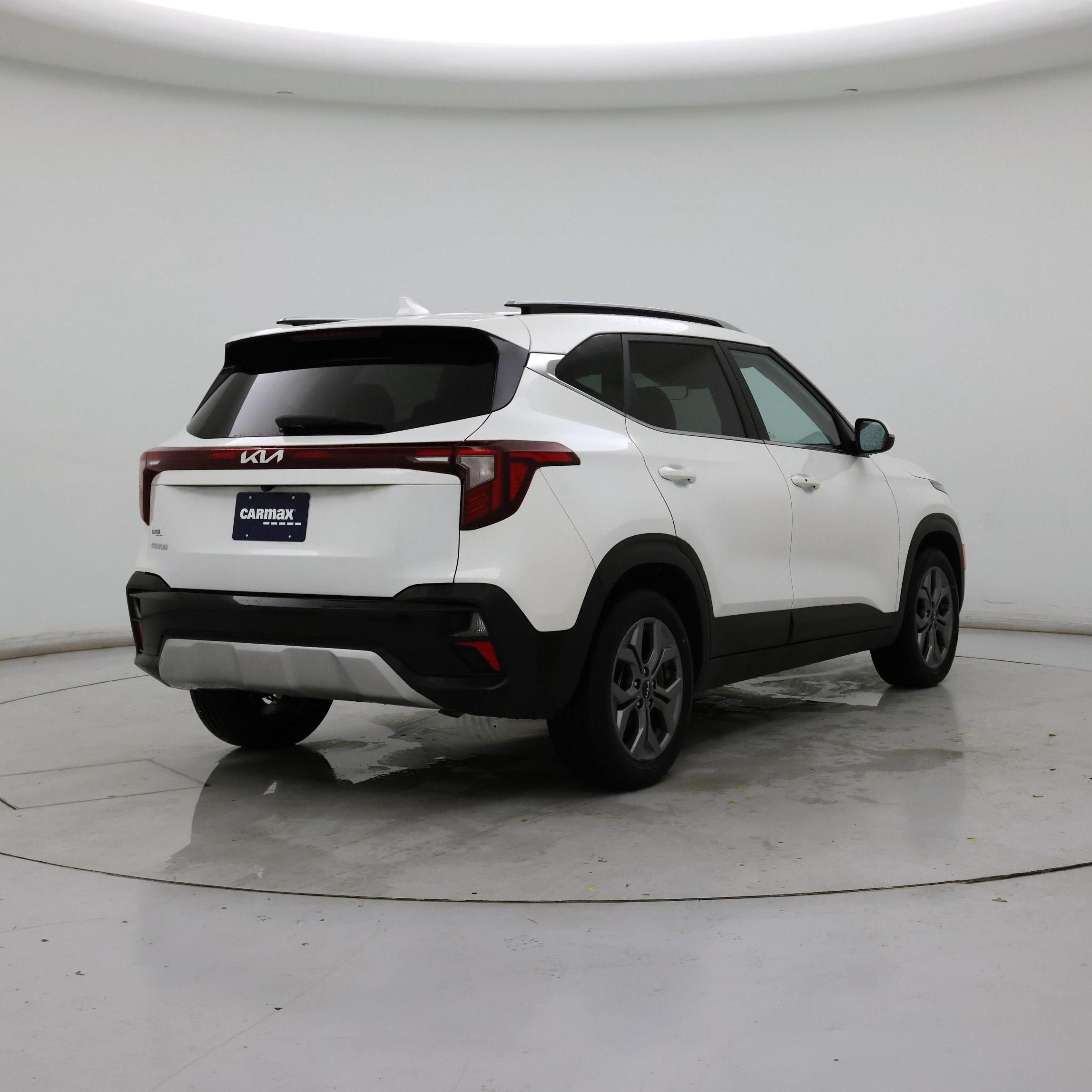 Thumbnail: 2024 Kia Seltos - 8