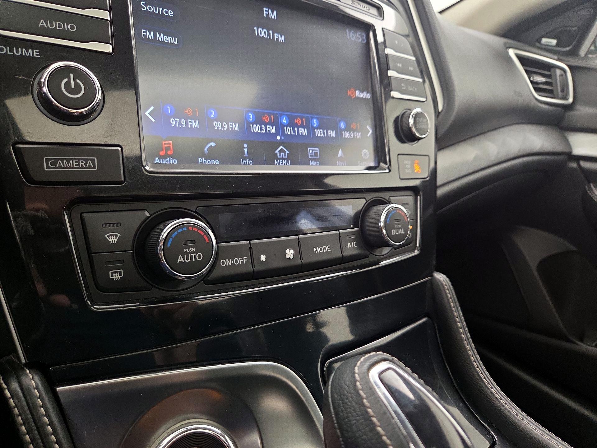 Thumbnail: 2017 Nissan Maxima - 17