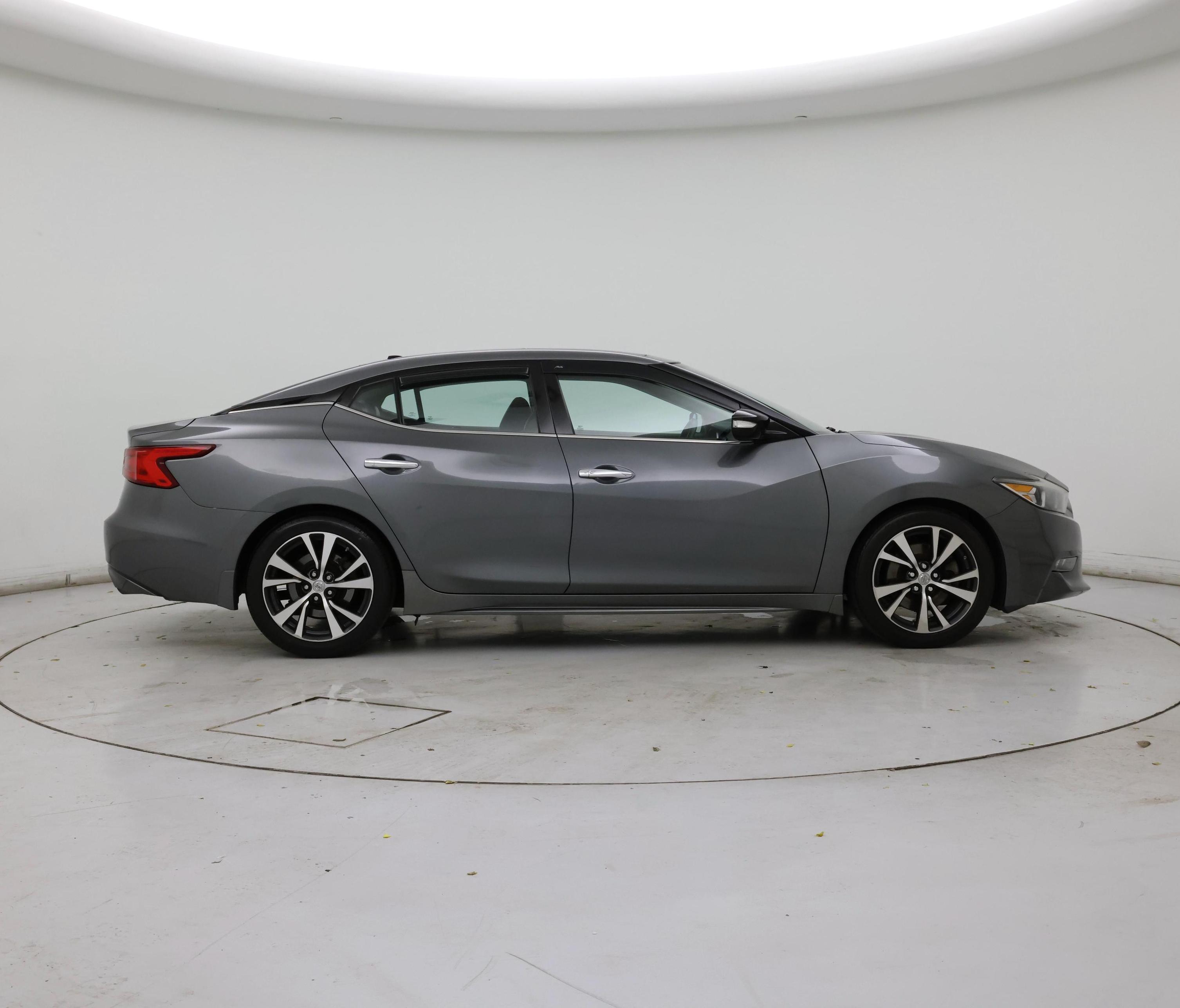 Thumbnail: 2017 Nissan Maxima - 7