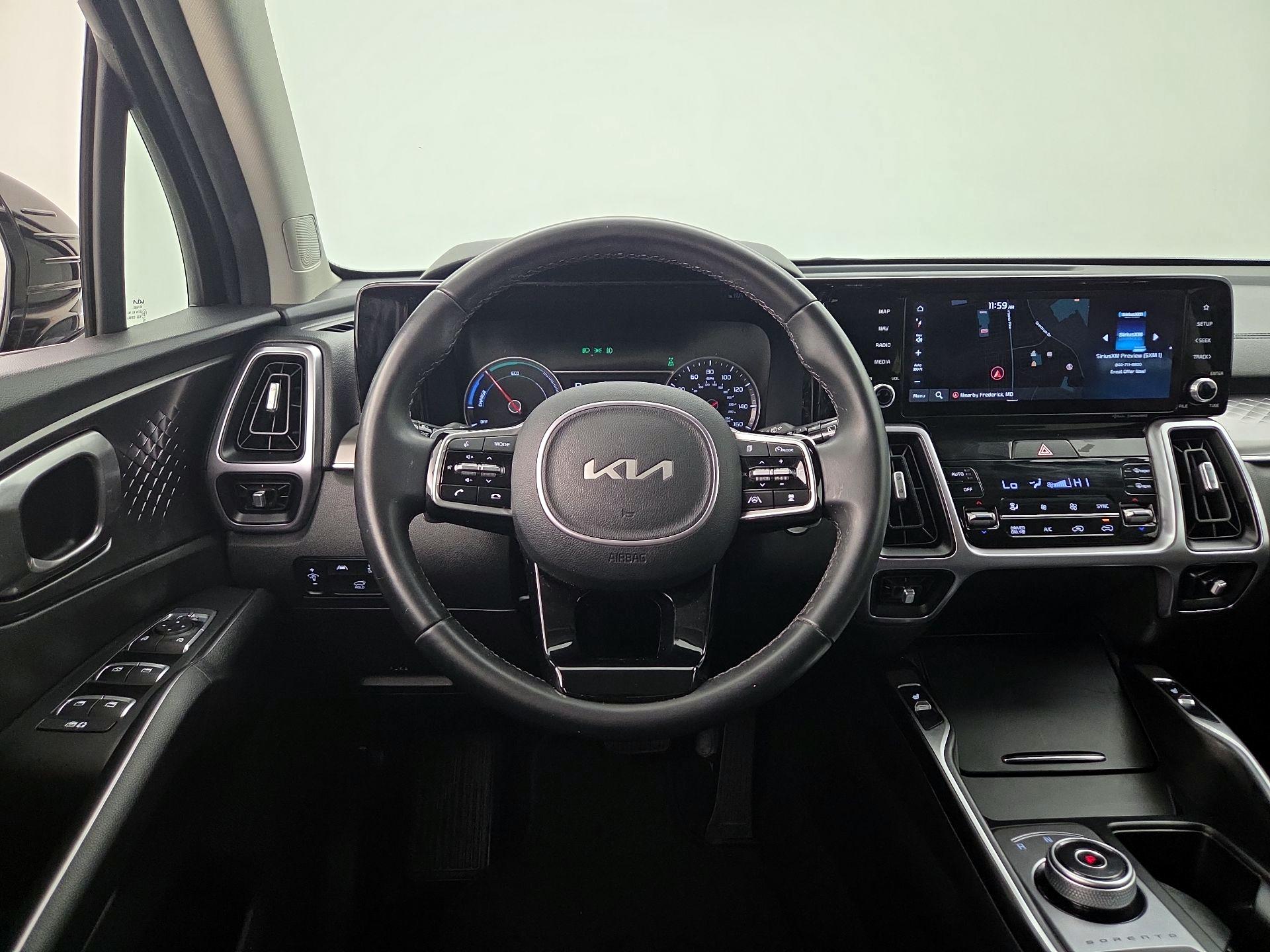 Thumbnail: 2023 Kia Sorento - 10