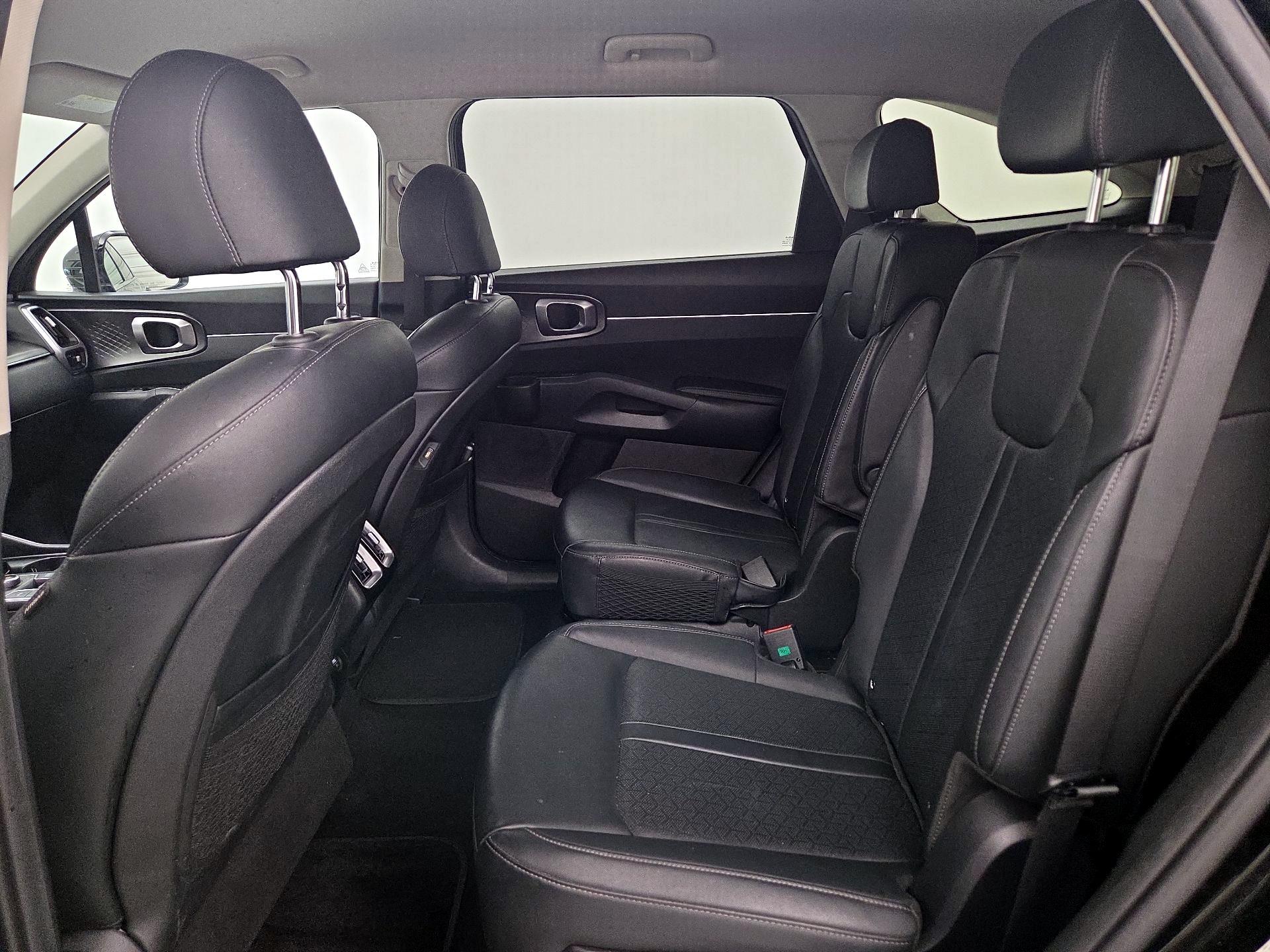 Thumbnail: 2023 Kia Sorento - 20