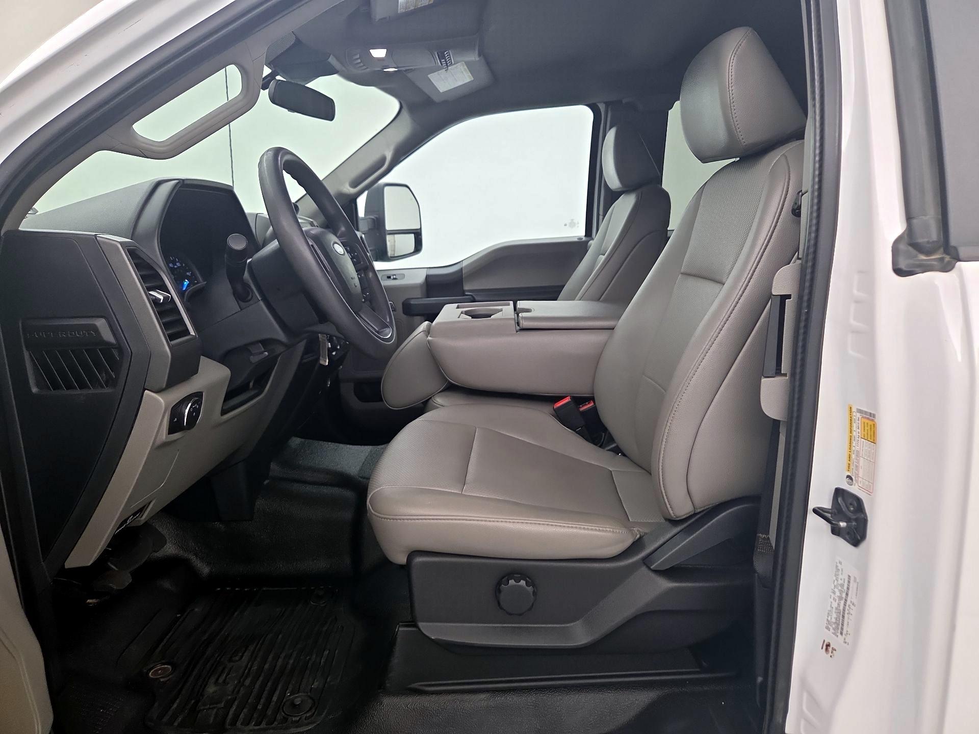 Thumbnail: 2022 Ford F-350 - 11