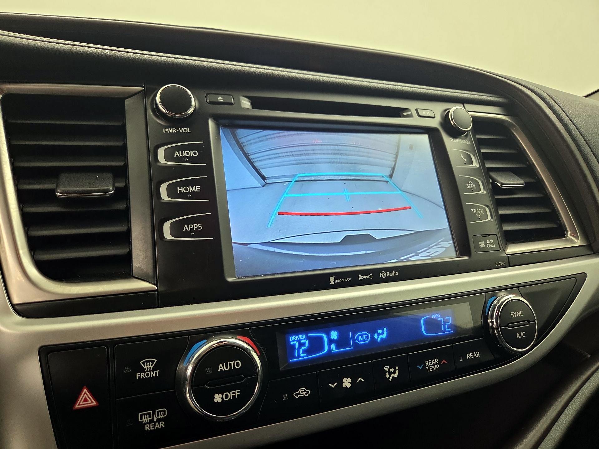 Thumbnail: 2019 Toyota Highlander - 14