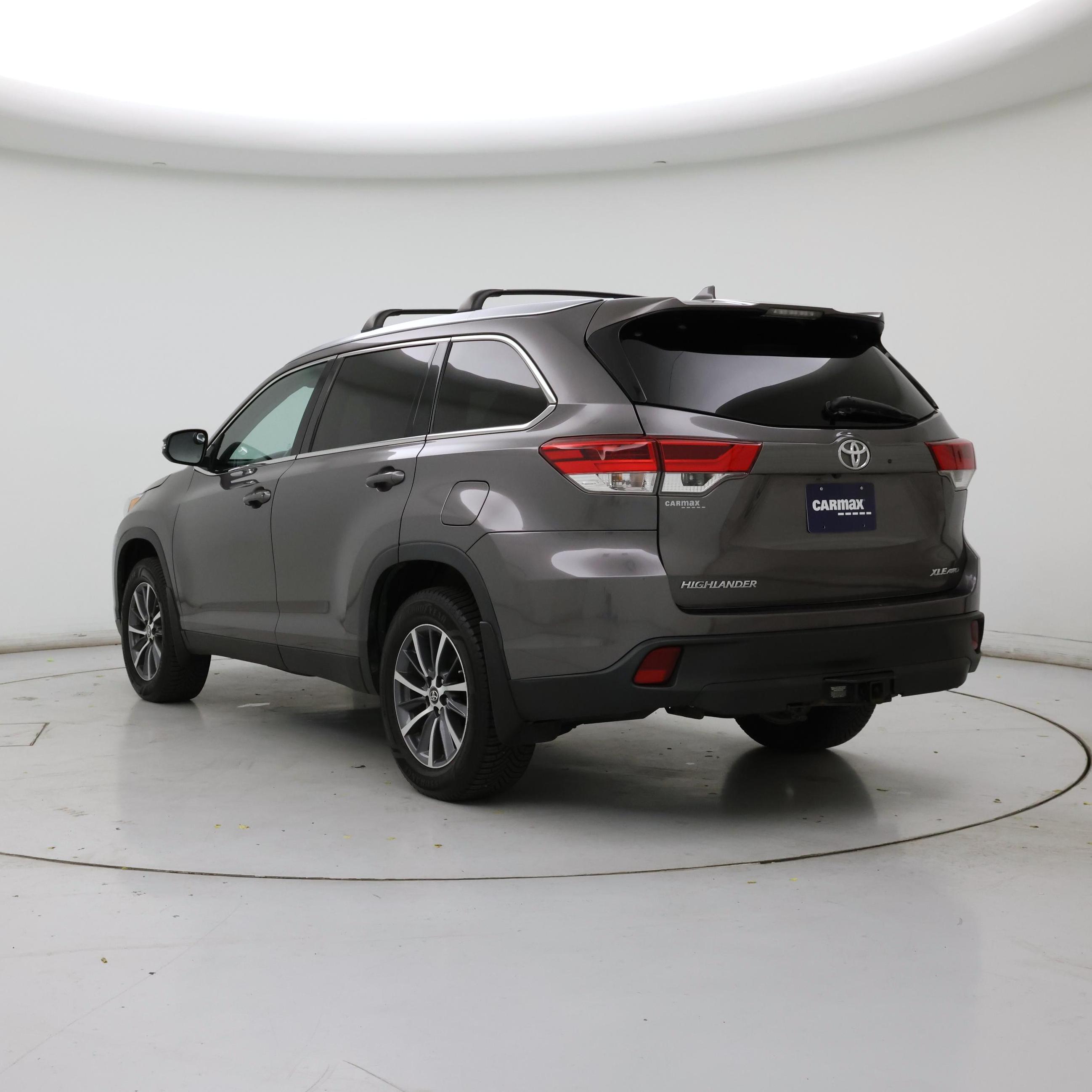 Thumbnail: 2019 Toyota Highlander - 2