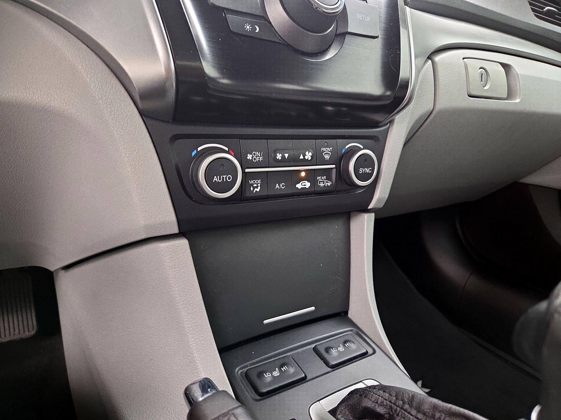 Thumbnail: 2017 Acura ILX - 16