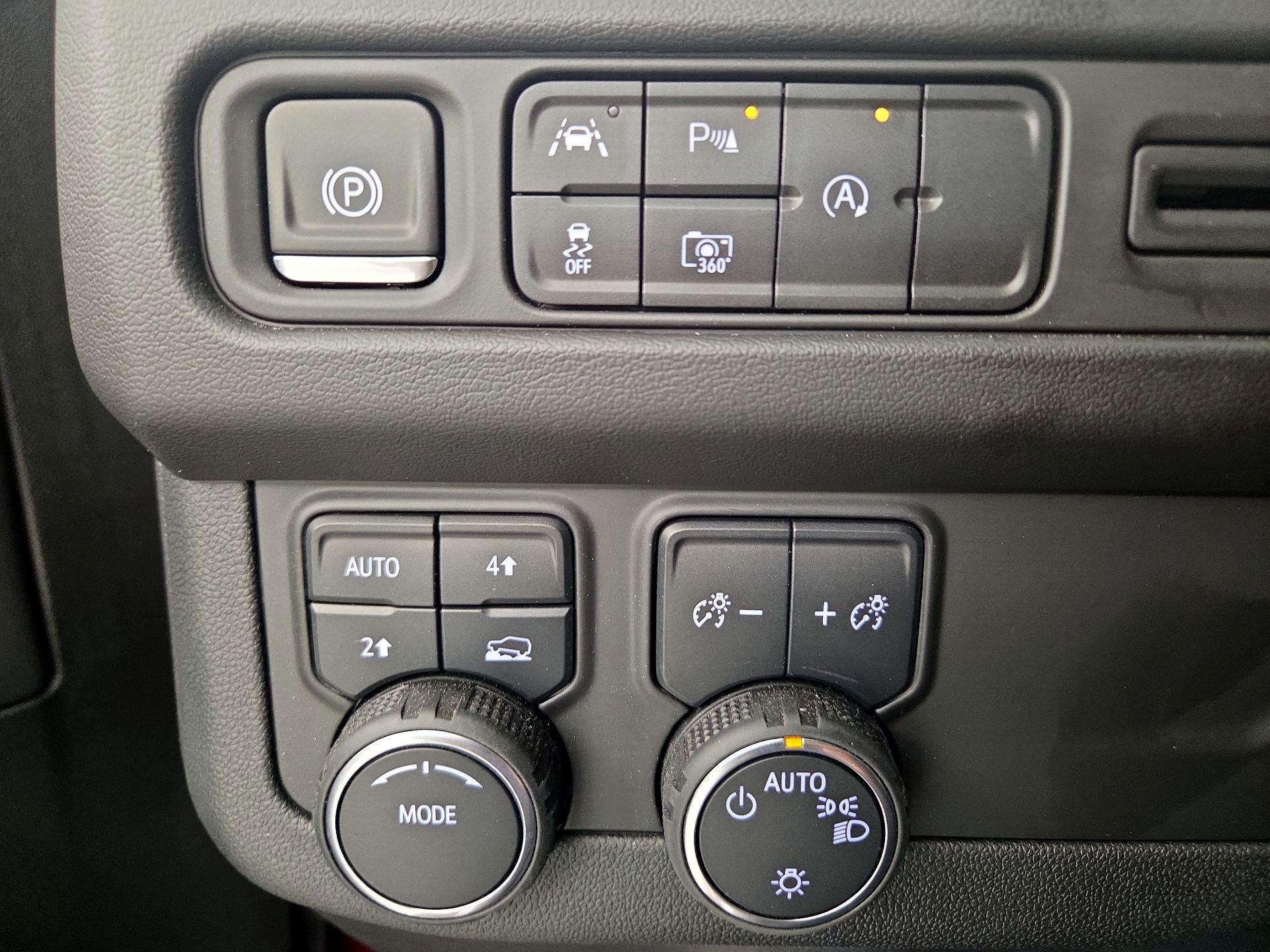 Thumbnail: 2024 Chevrolet Tahoe - 13