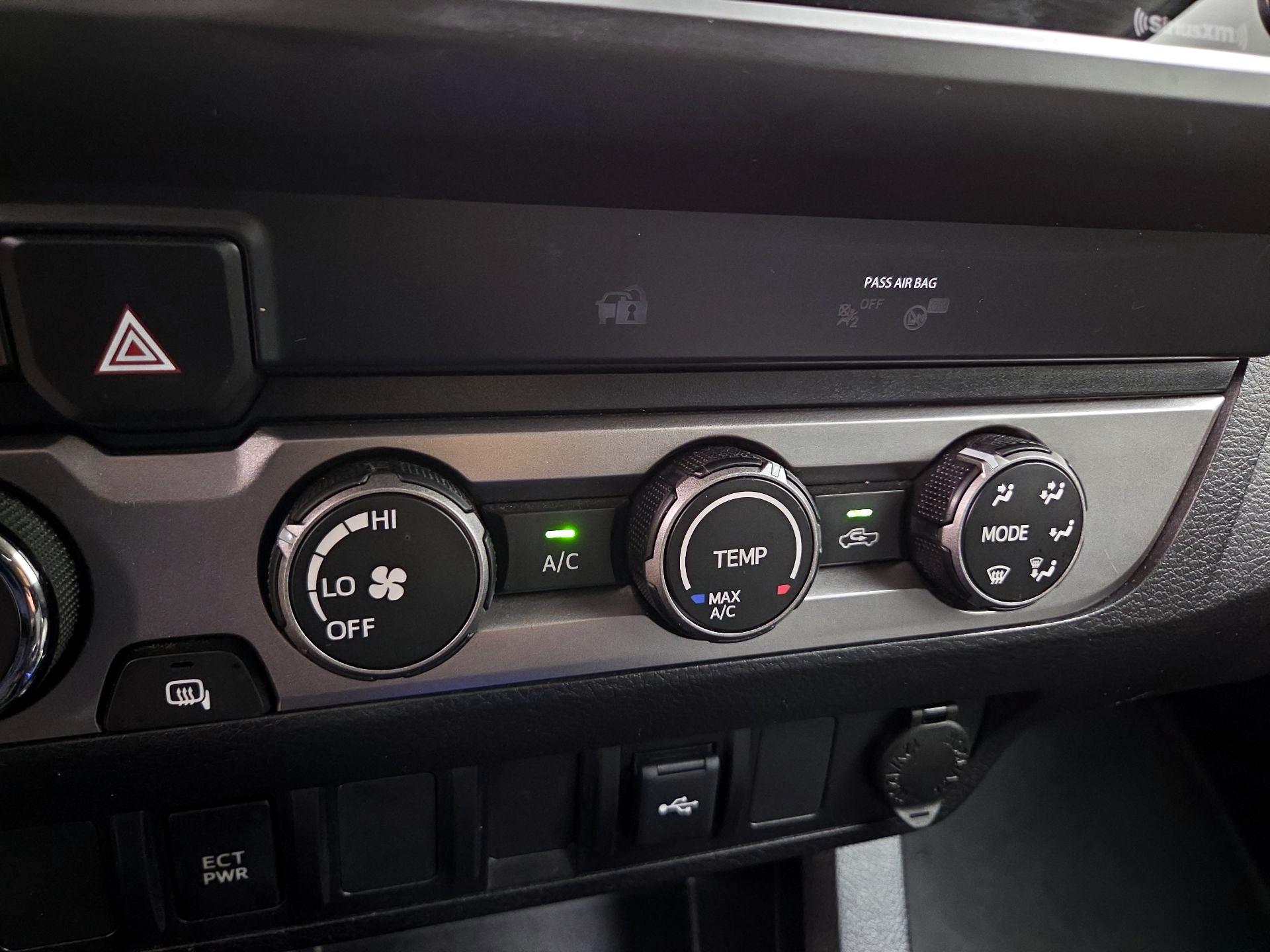 Thumbnail: 2020 Toyota Tacoma - 17