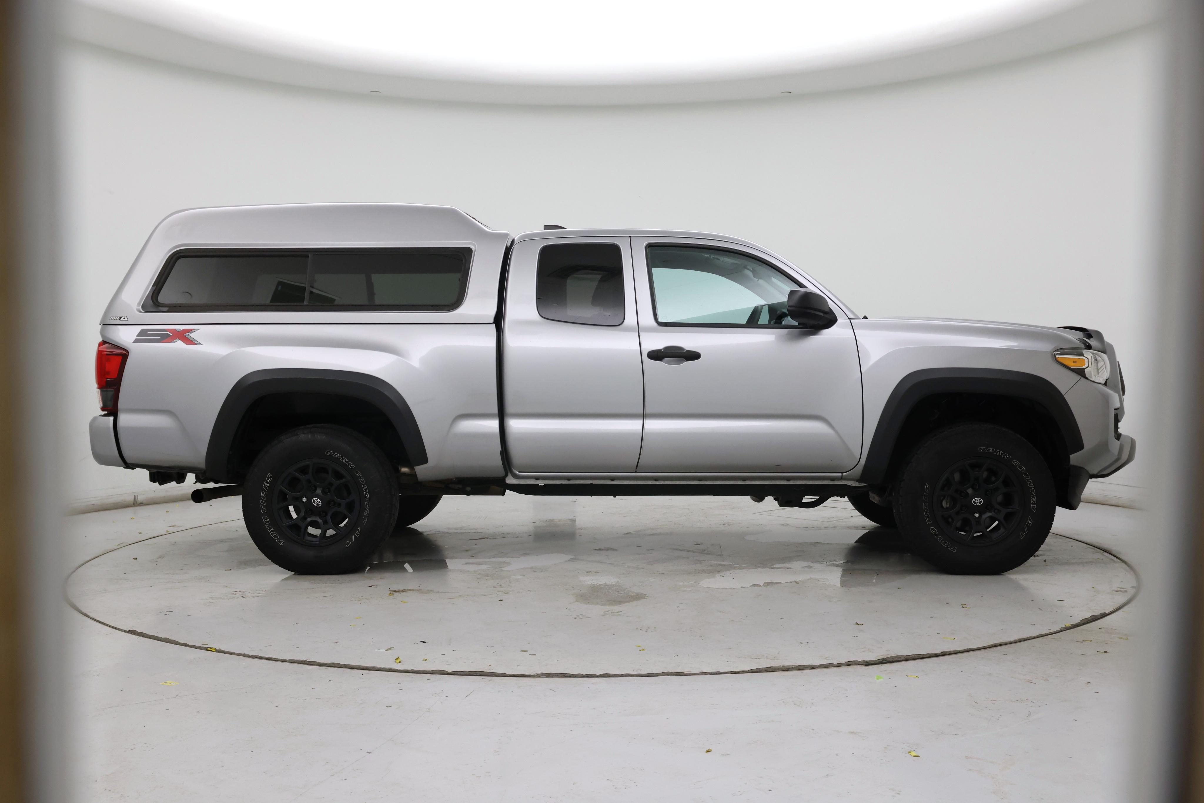 Thumbnail: 2020 Toyota Tacoma - 7